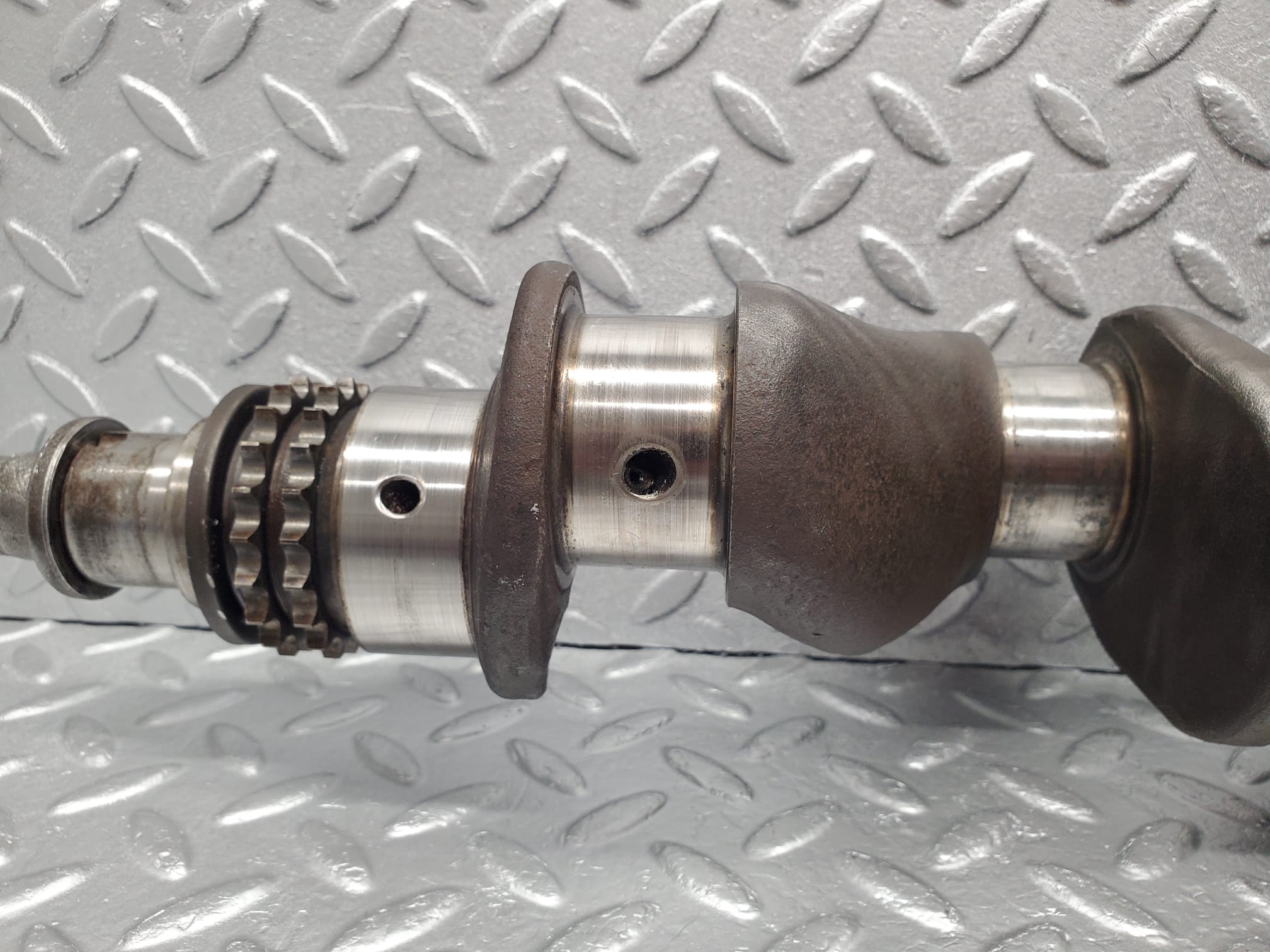 1769 Mercedes-Benz W105 219 PONTON Crankshaft 1800311401