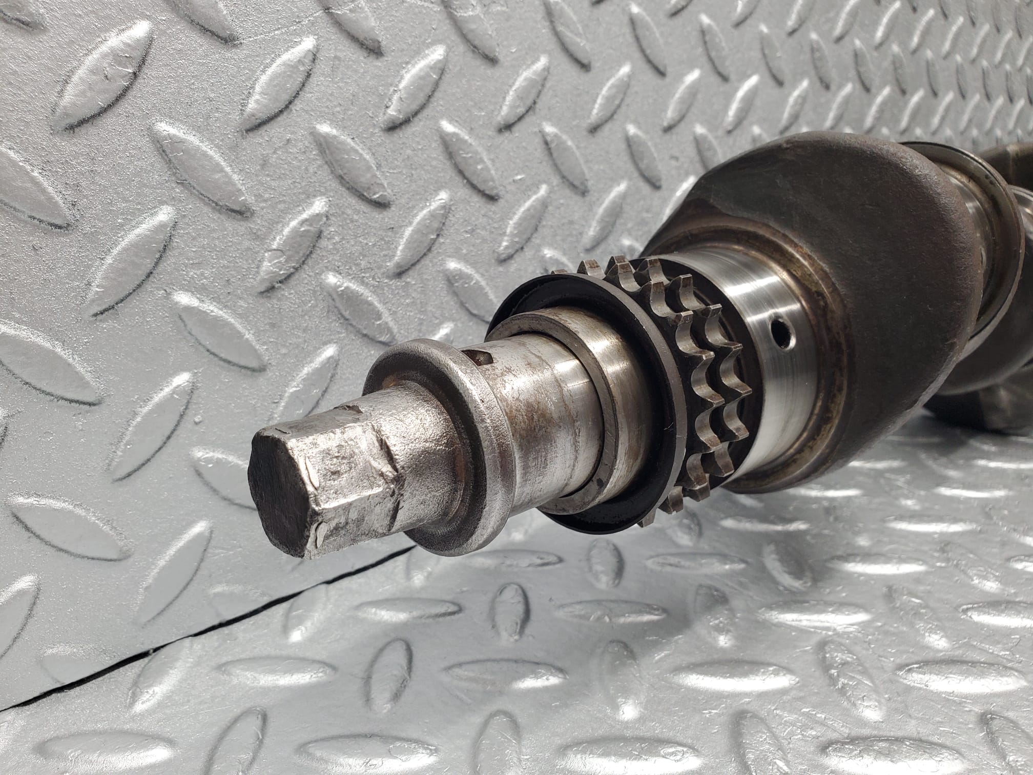 1769 Mercedes-Benz W105 219 PONTON Crankshaft 1800311401