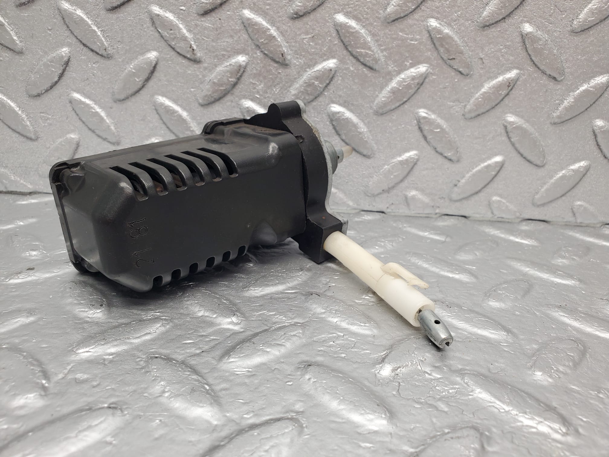 1423 Mercedes-Benz V123 240D LWB Heater Control Switch 1238200610