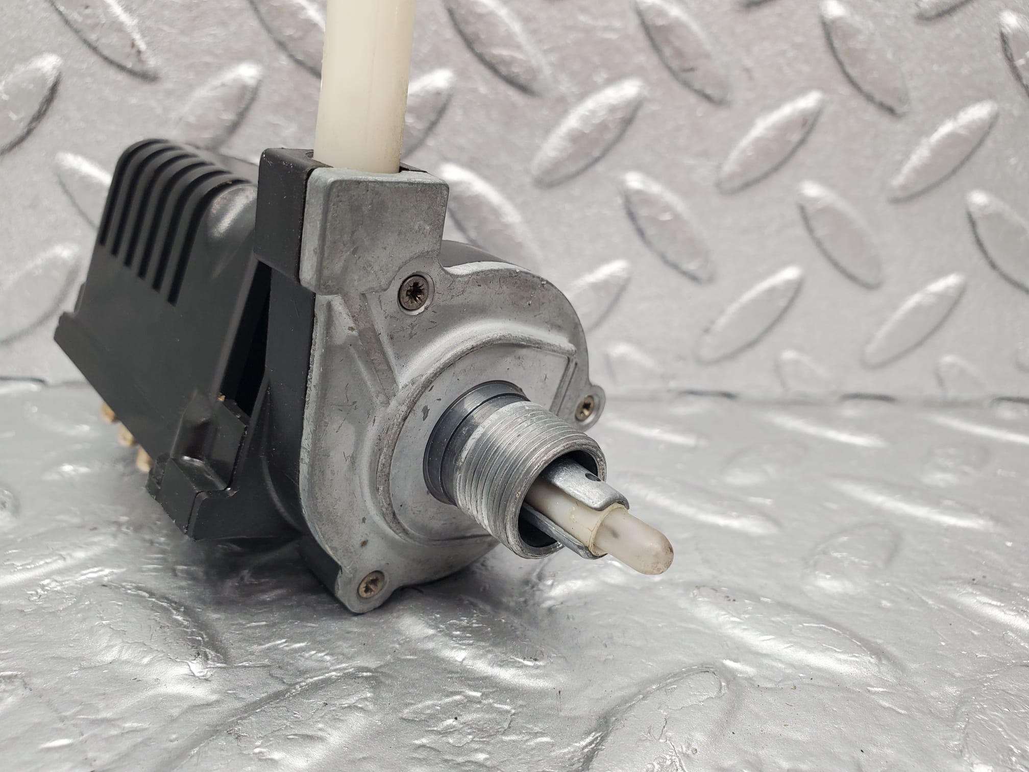 1423 Mercedes-Benz V123 240D LWB Heater Control Switch 1238200610