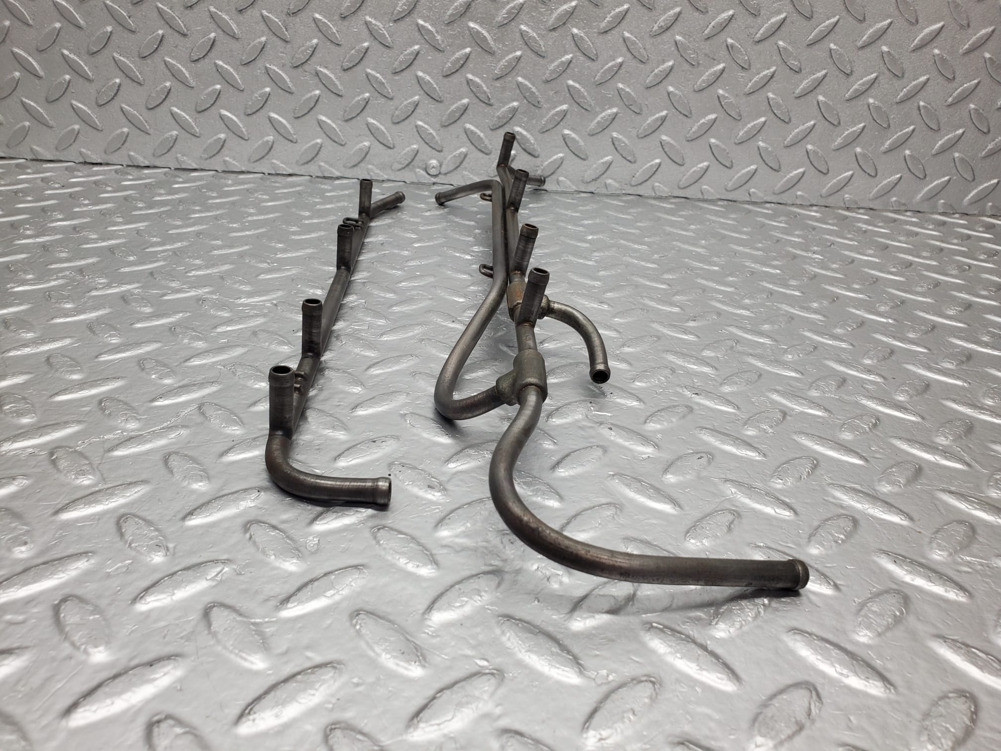 1442 Mercedes-Benz C107 350SLC Fuel Injection Pipe 1160700033