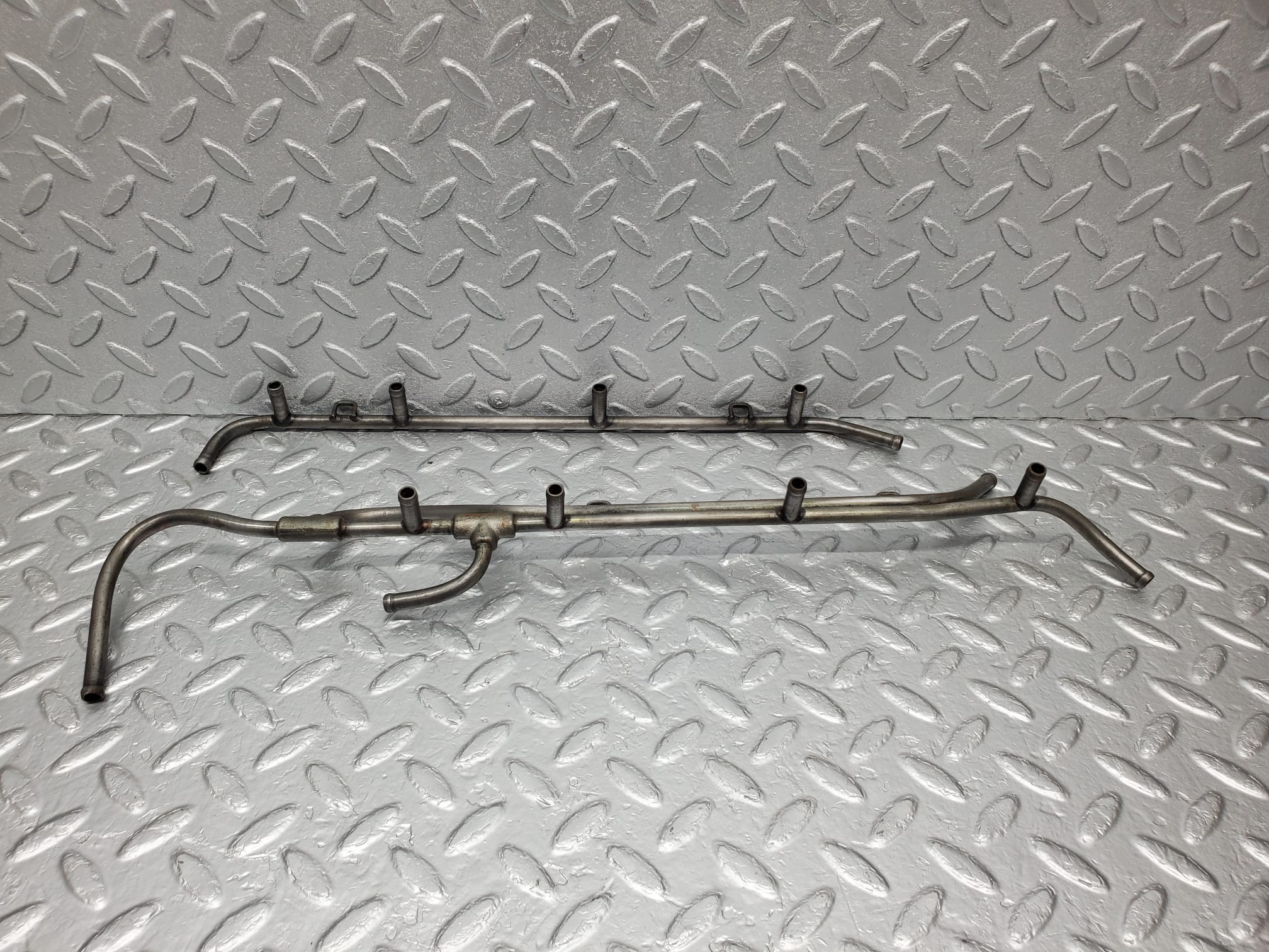 1442 Mercedes-Benz C107 350SLC Fuel Injection Pipe 1160700033