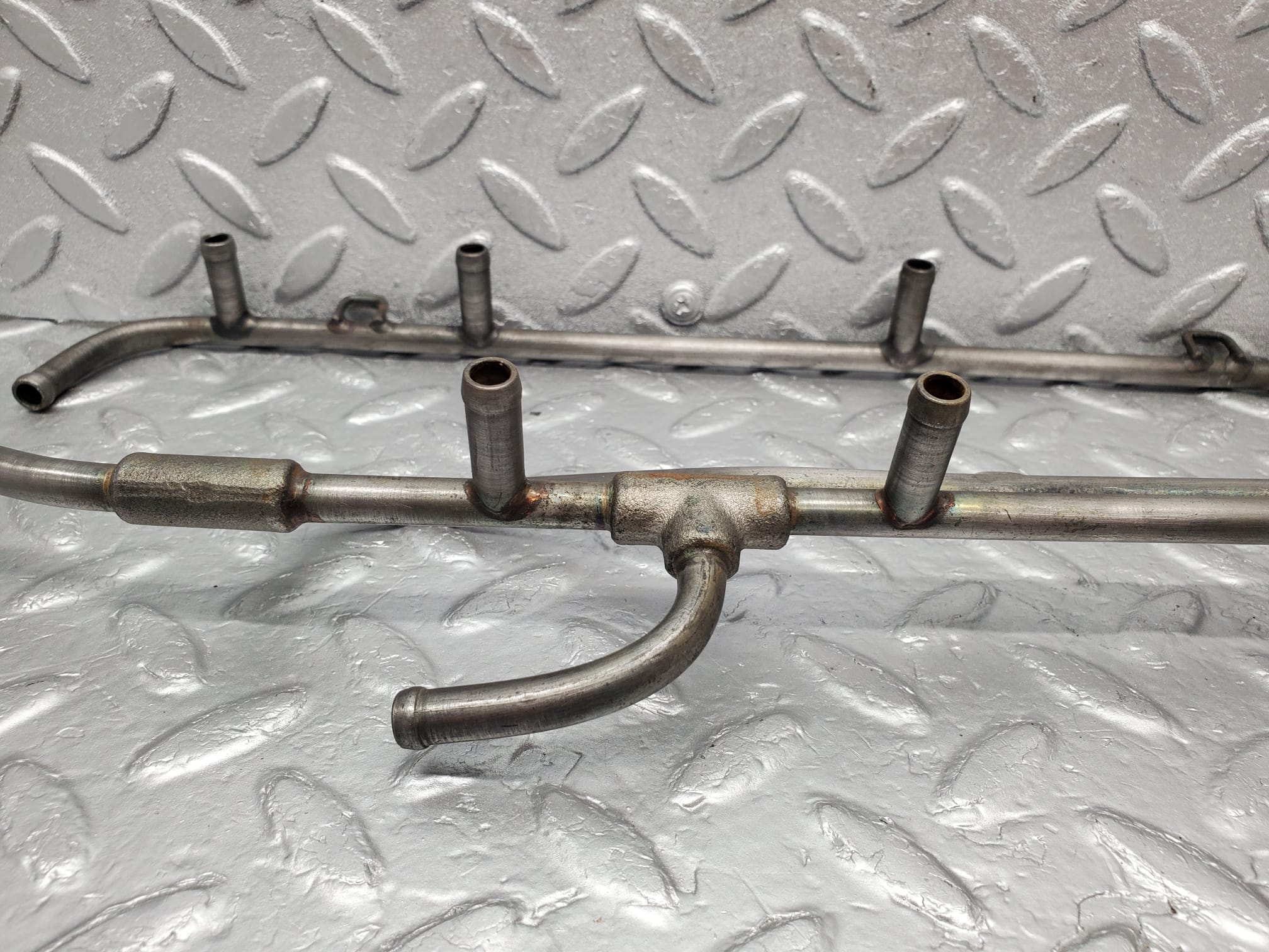1442 Mercedes-Benz C107 350SLC Fuel Injection Pipe 1160700033