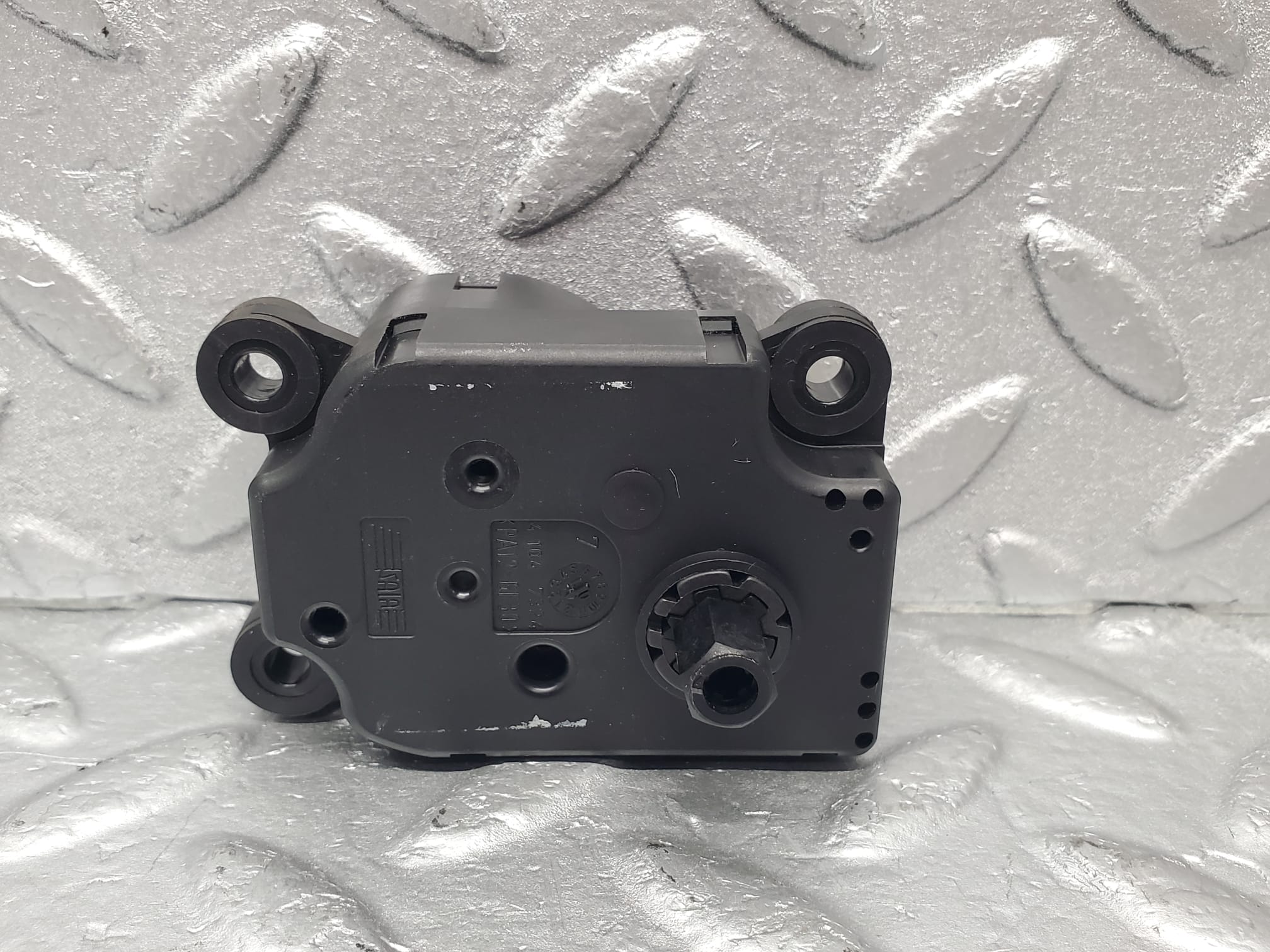 1539 Mercedes-Benz W220 S430 Heater Flap Actuator BEHR 38236