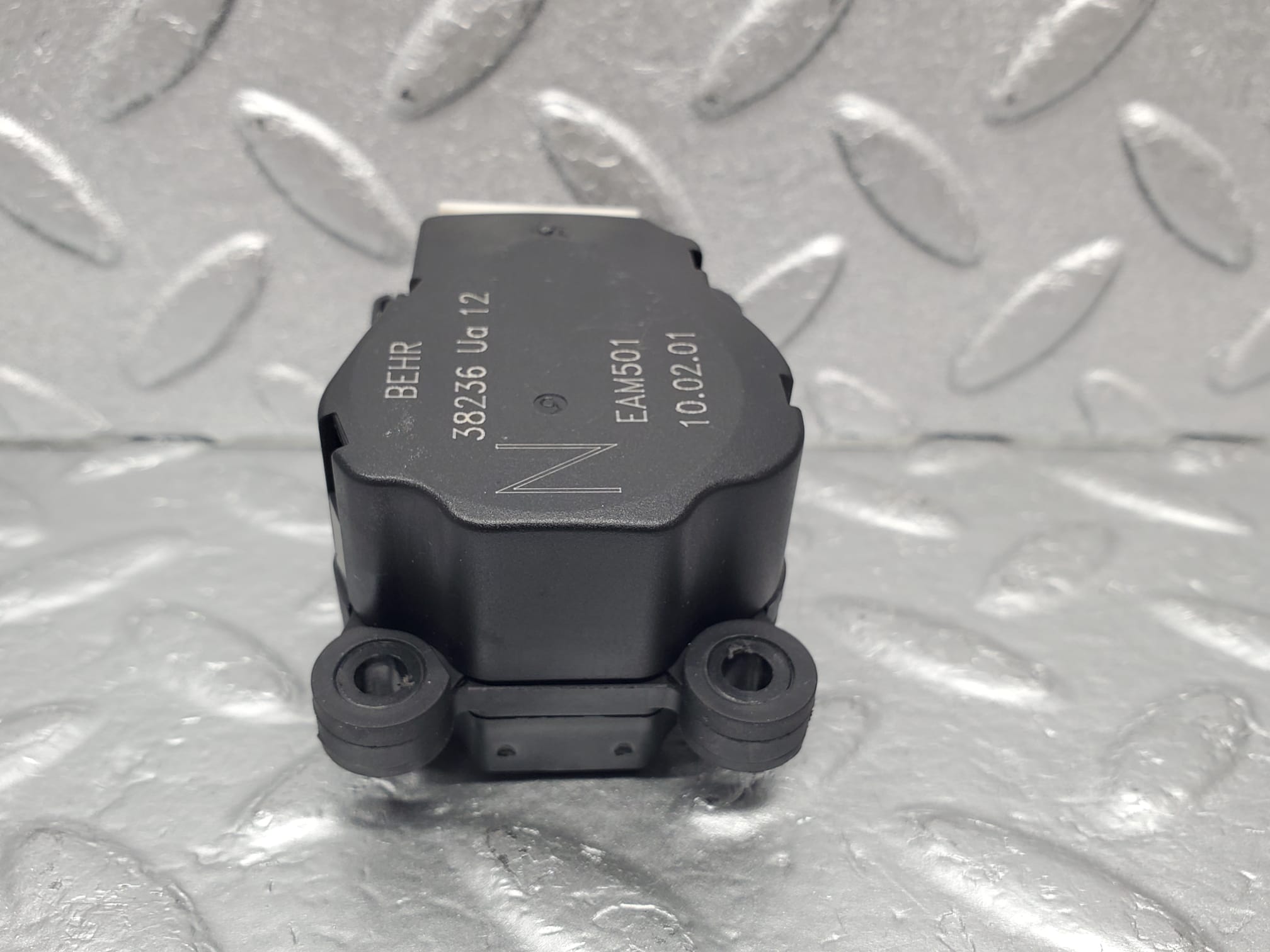 1541 Mercedes-Benz W220 S430 Heater Flap Actuator BEHR 38236