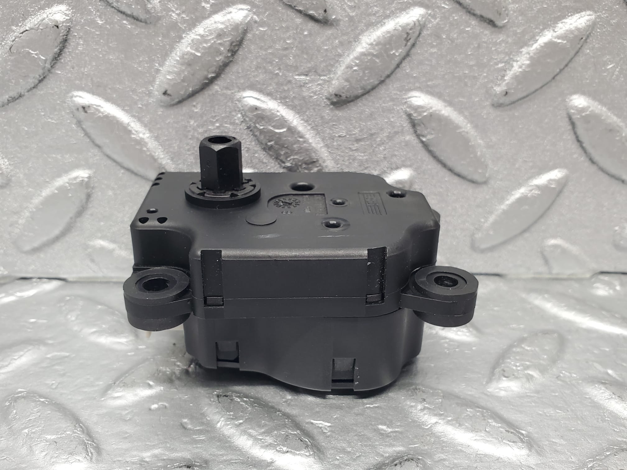 1541 Mercedes-Benz W220 S430 Heater Flap Actuator BEHR 38236