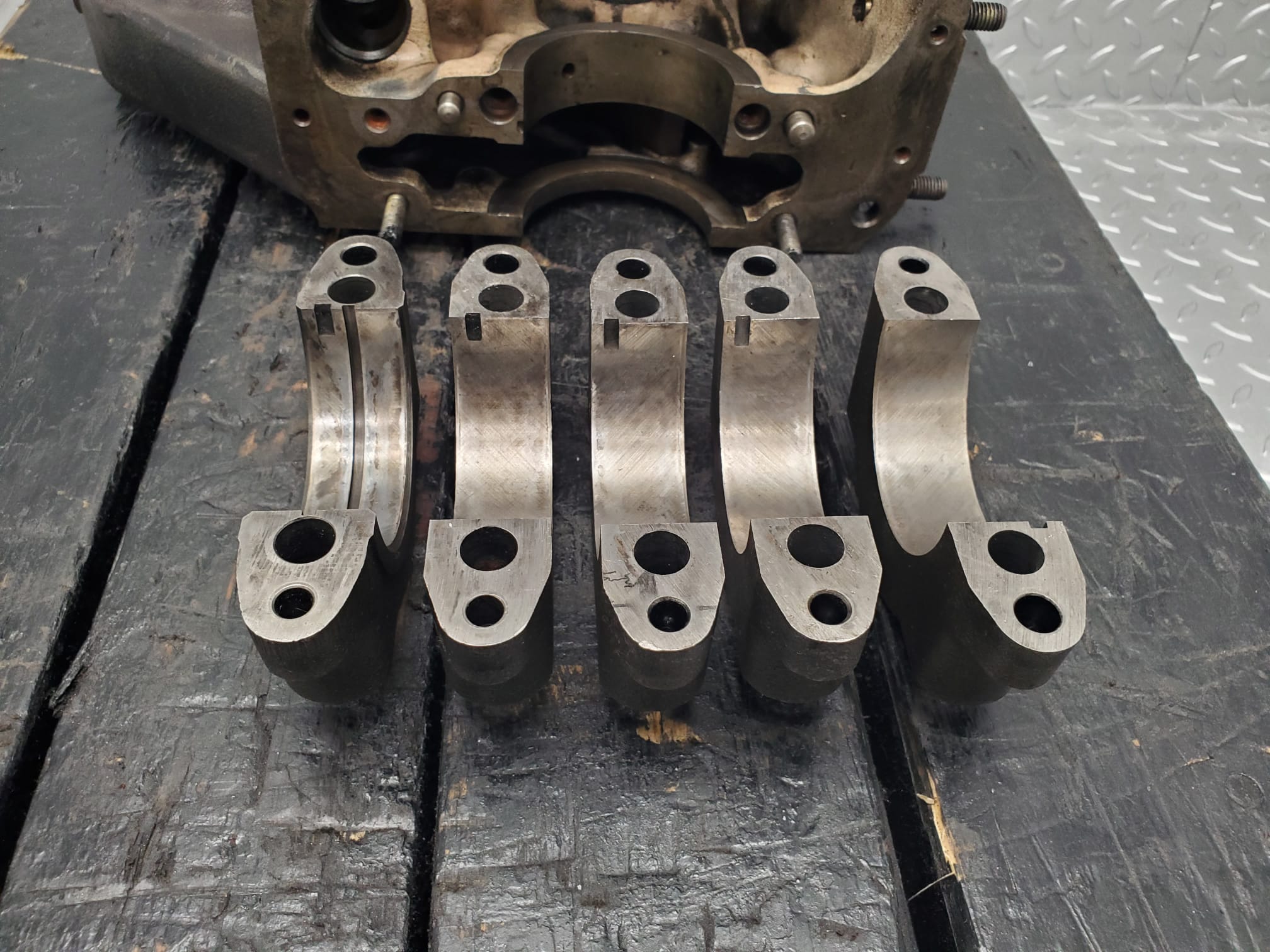 1382 Mercedes-Benz W123 240D Engine Block OM616.916 6160111201