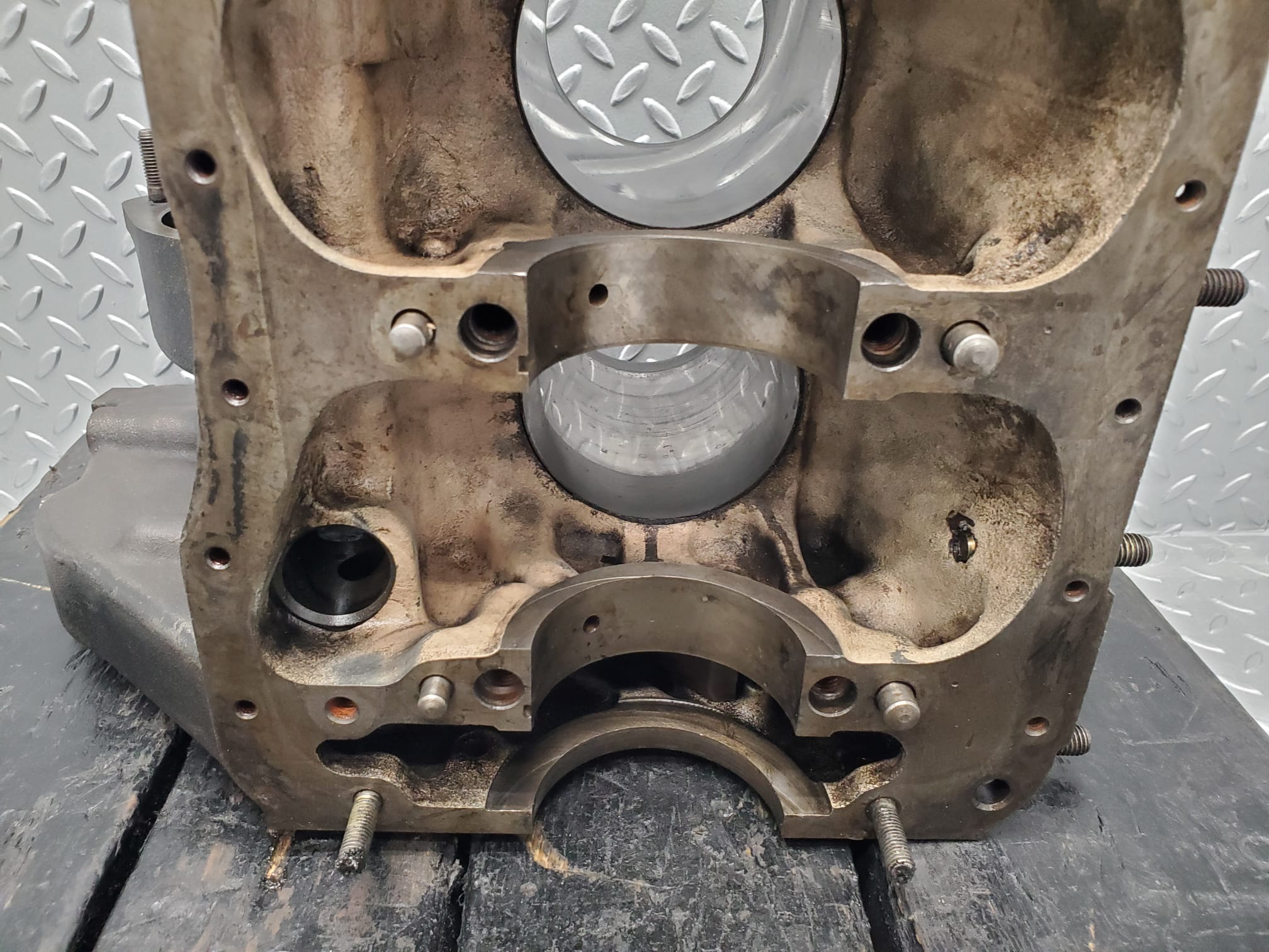 1382 Mercedes-Benz W123 240D Engine Block OM616.916 6160111201