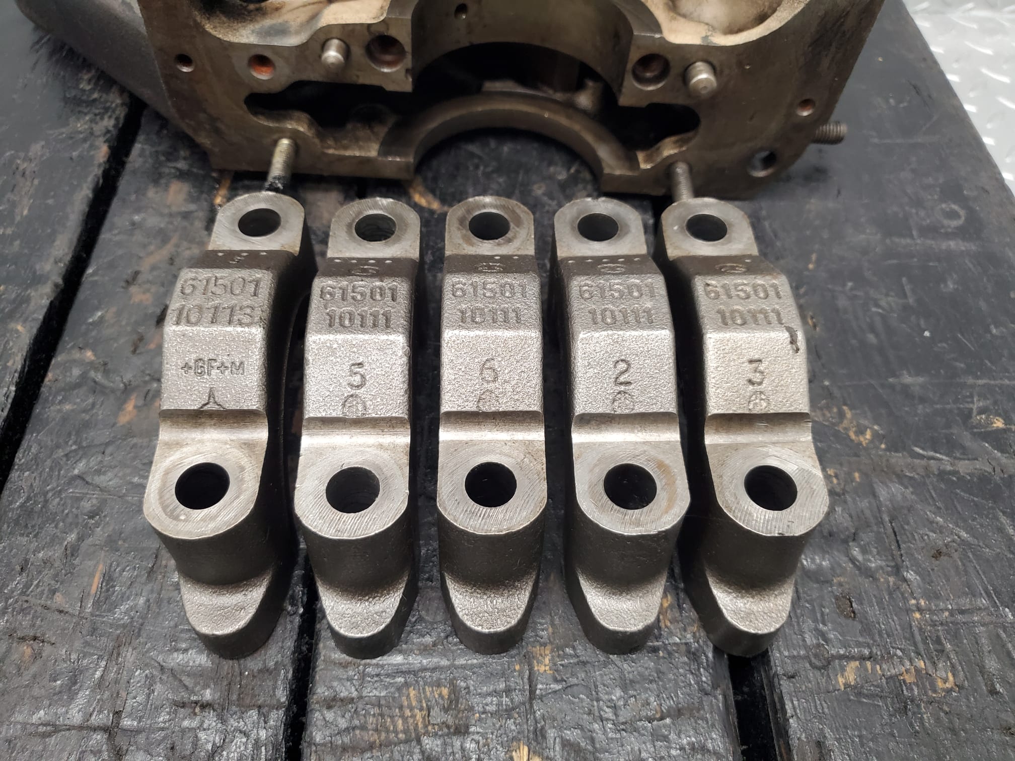 1382 Mercedes-Benz W123 240D Engine Block OM616.916 6160111201