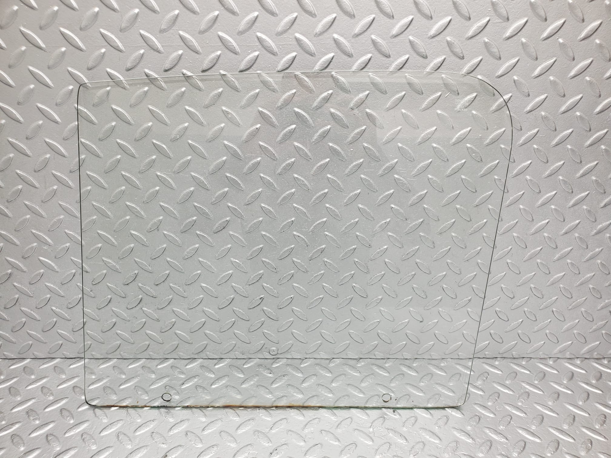 1810 Mercedes-Benz W120 Ponton Front Right Door Window Glass