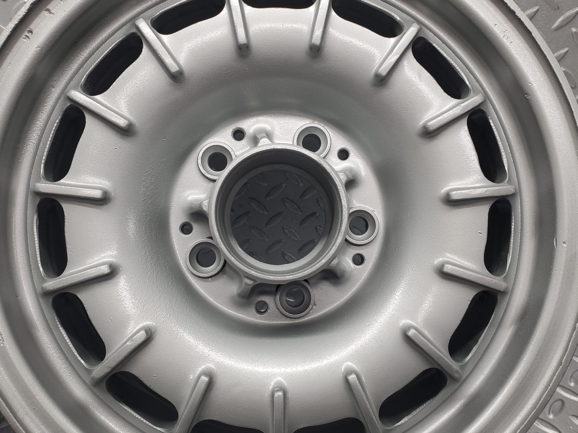 12120 Mercedes-Benz Alloy Wheel Set Mexican Hat 6Jx14H2 ET30 1084000902