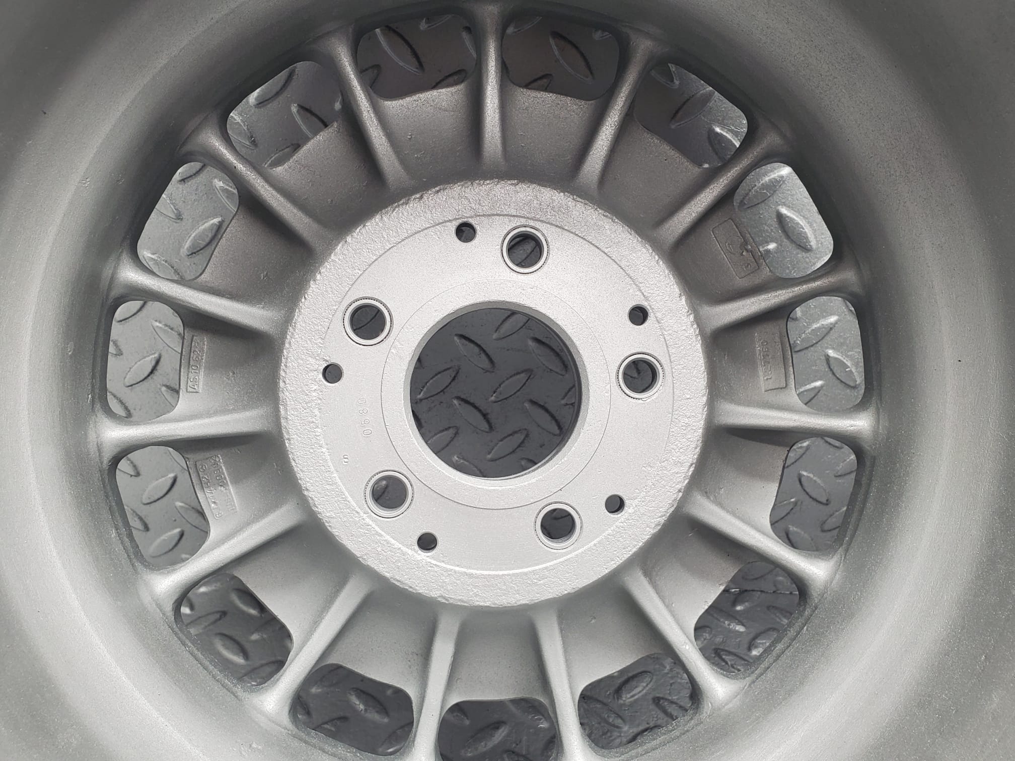 12120 Mercedes-Benz Alloy Wheel Set Mexican Hat 6Jx14H2 ET30 1084000902