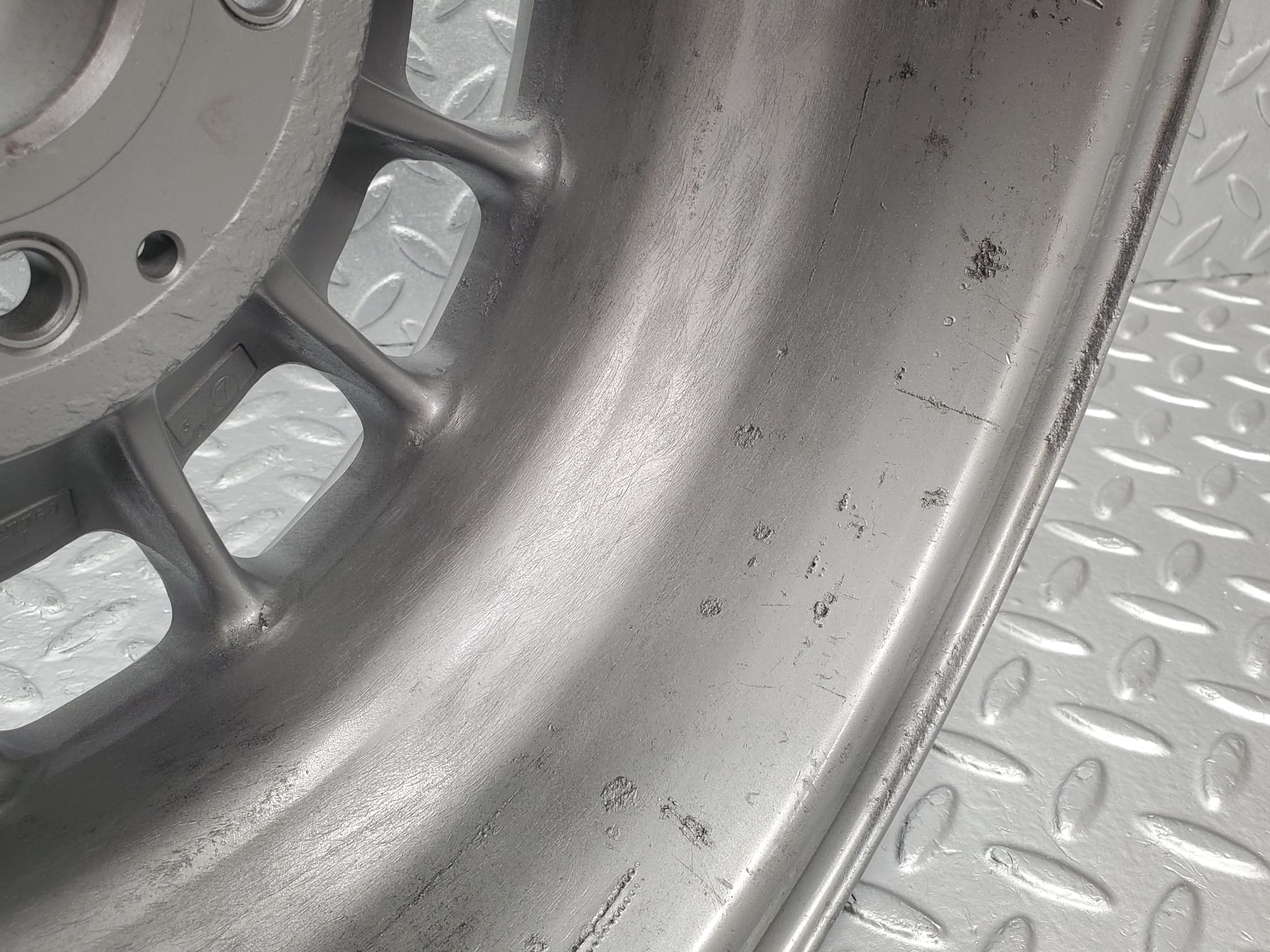 12120 Mercedes-Benz Alloy Wheel Set Mexican Hat 6Jx14H2 ET30 1084000902