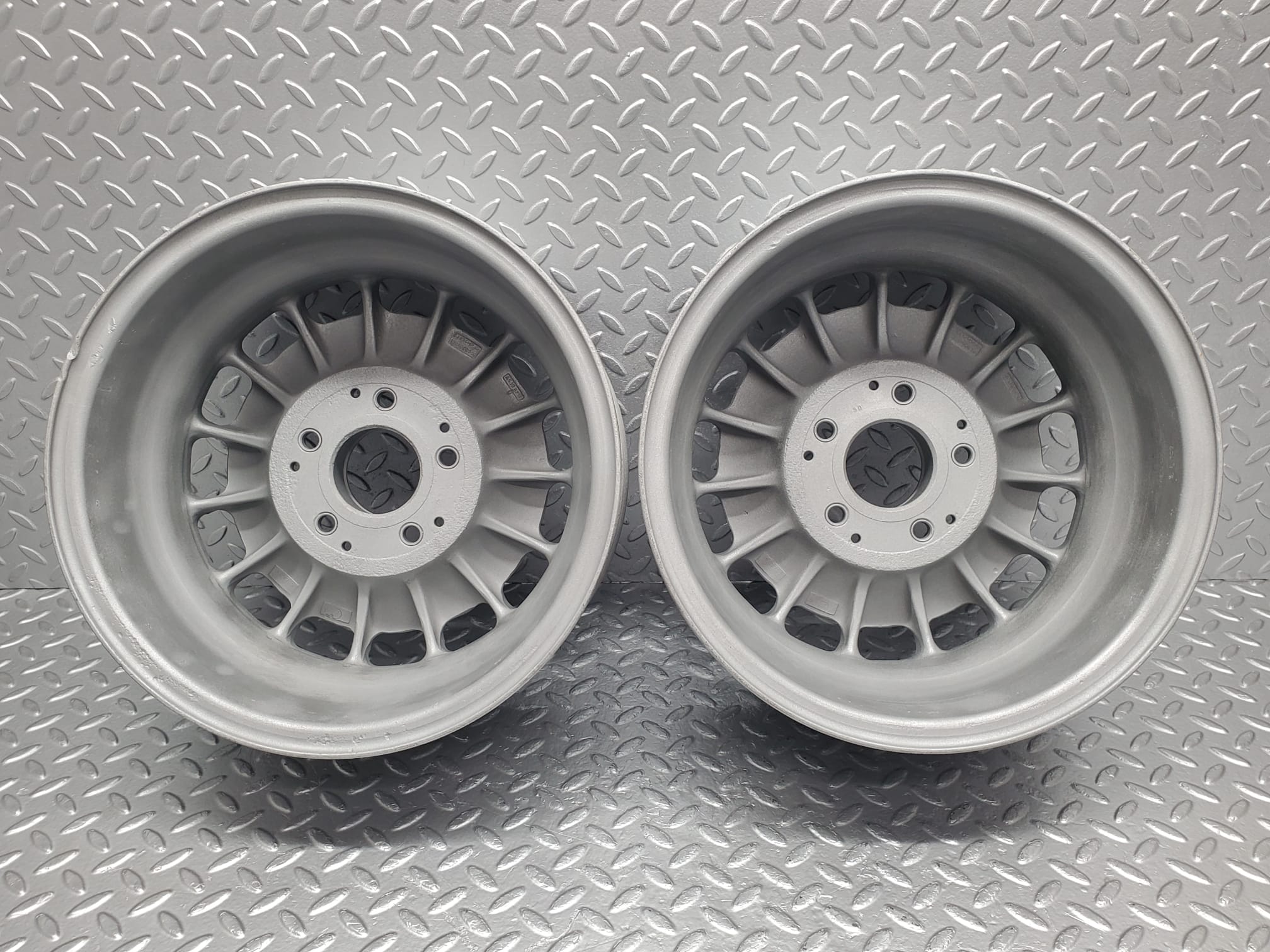 12120 Mercedes-Benz Alloy Wheel Set Mexican Hat 6Jx14H2 ET30 1084000902