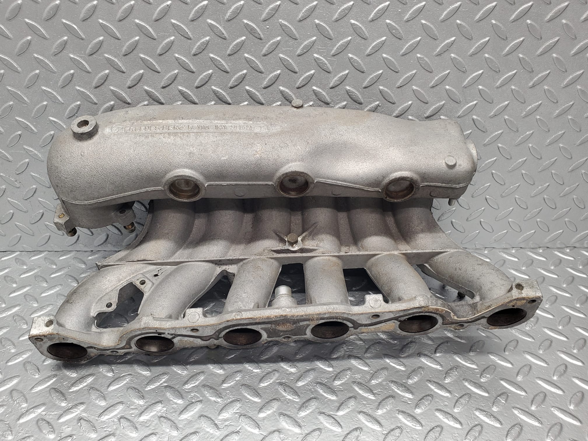 2417 Mercedes-Benz W123 280E Air Intake Manifold 1101412901