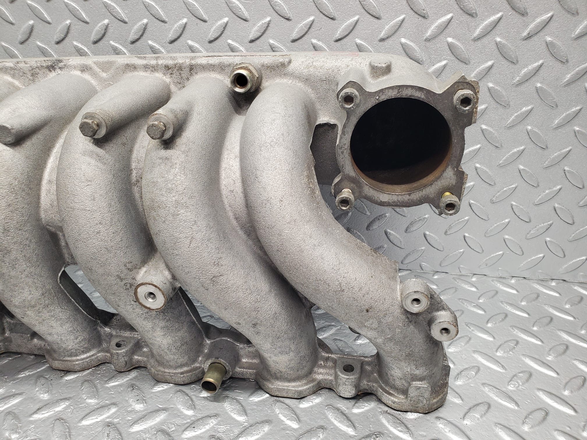 2417 Mercedes-Benz W123 280E Air Intake Manifold 1101412901