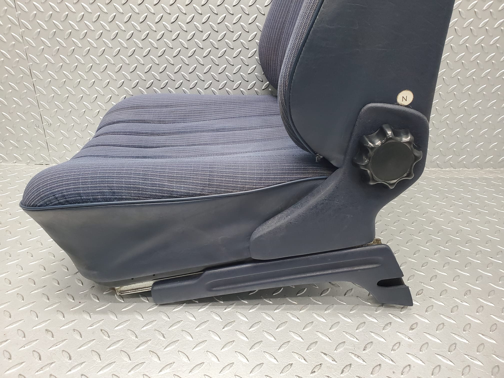 26967 Mercedes-Benz W123 240D Front Left Seat Blue