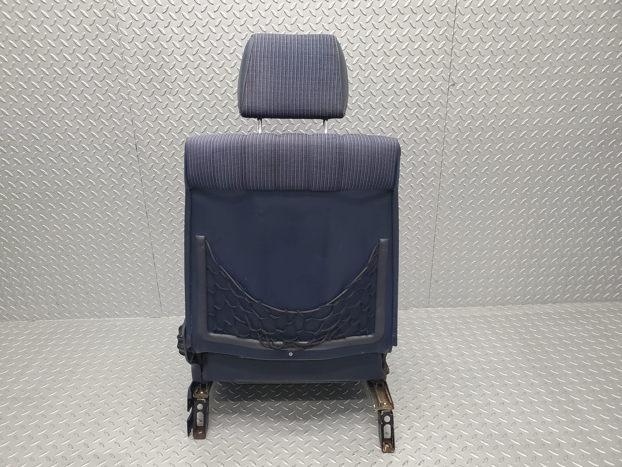 26967 Mercedes-Benz W123 240D Front Left Seat Blue