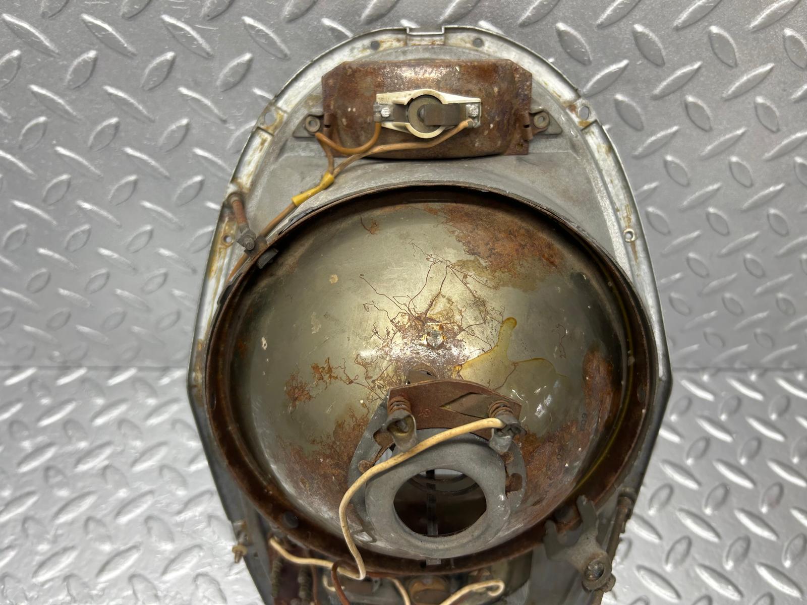 10638 Mercedes-Benz W108 Euro Headlight Bosch 1305320078