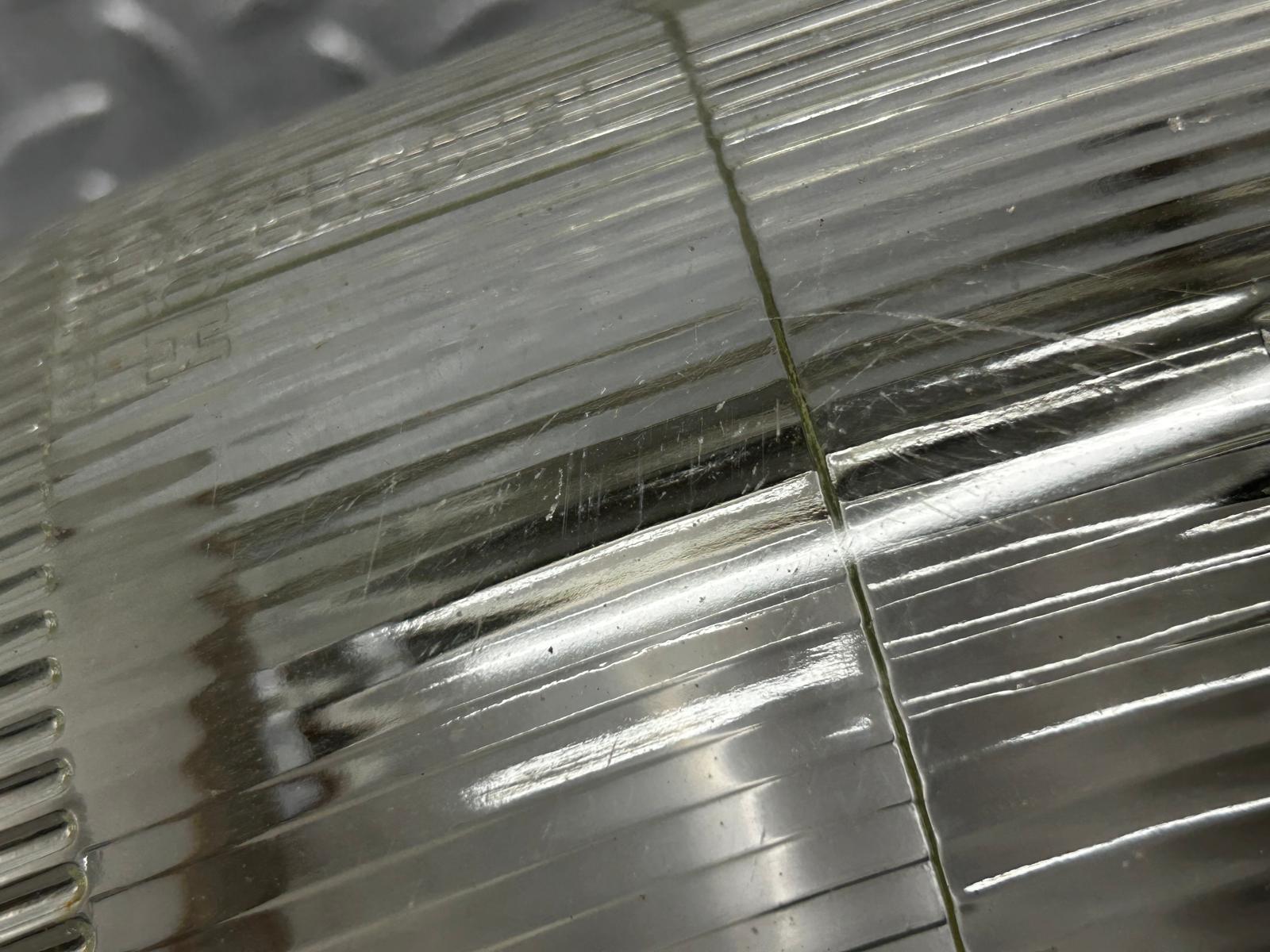 10638 Mercedes-Benz W108 Euro Headlight Bosch 1305320078