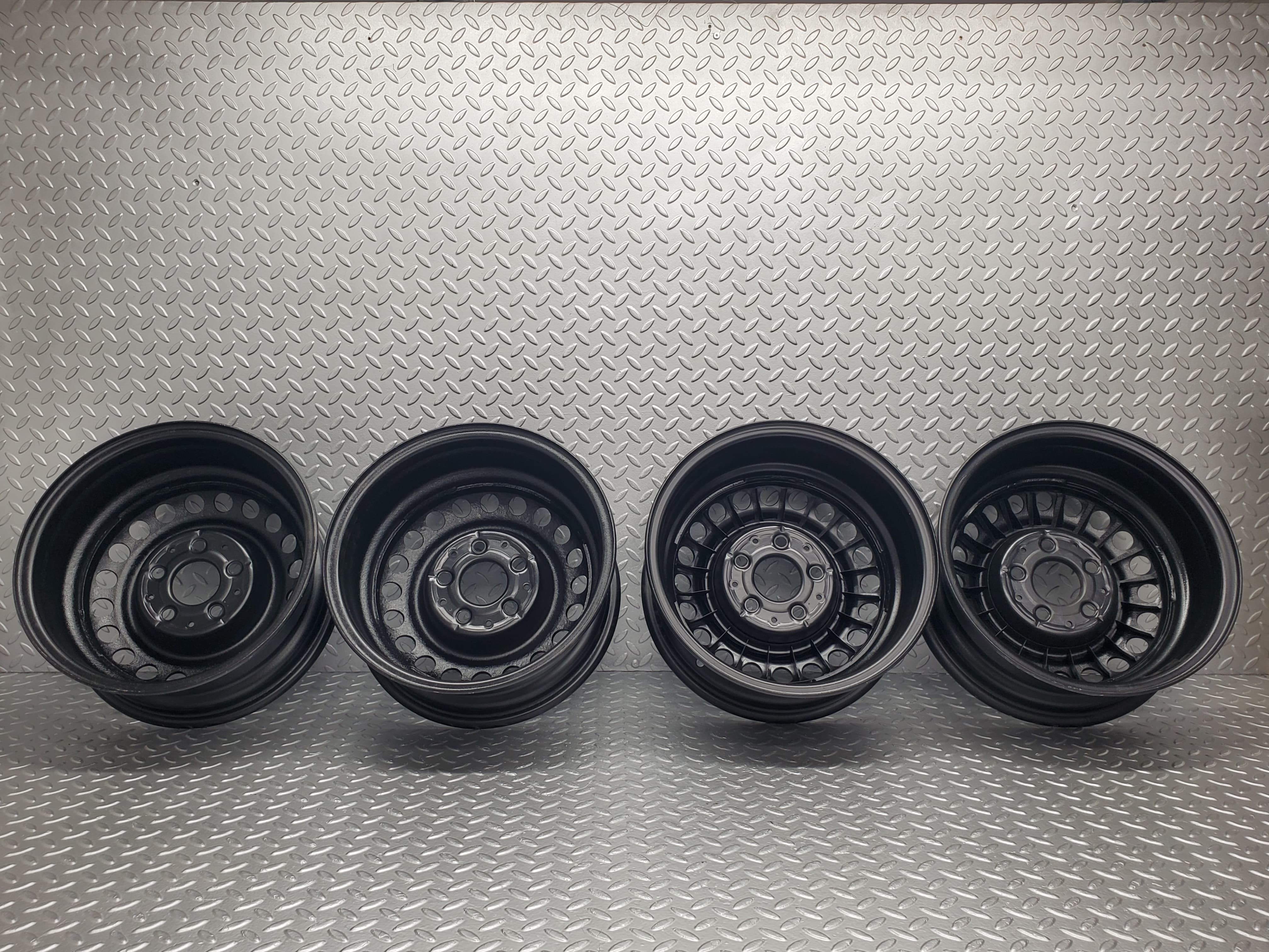 43429 Mercedes-Benz Steel Wheel Set 6Jx14H2 ET30 1084000702