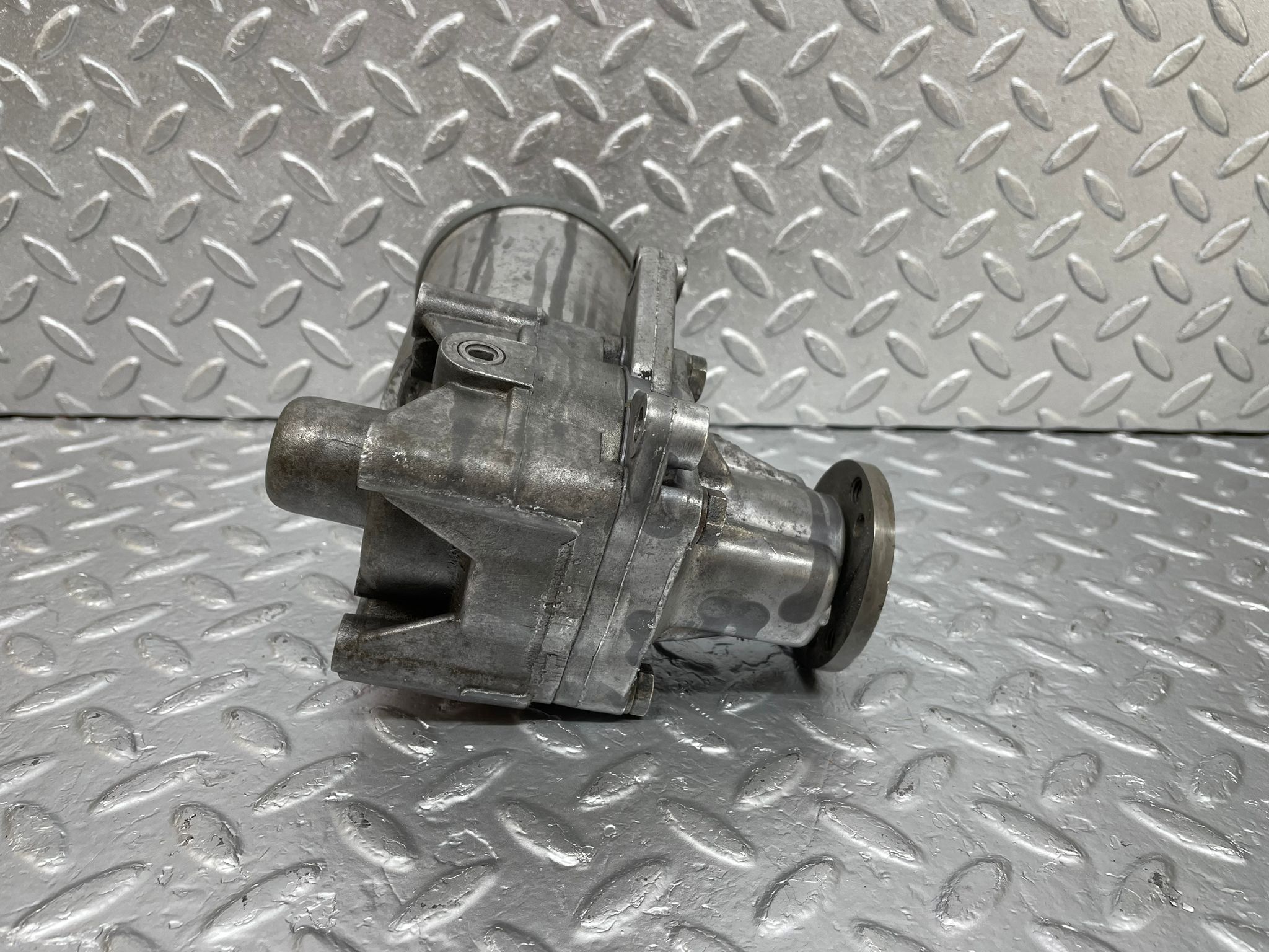 38580 Mercedes-Benz R129 280SL Coupe Power Steering Pump 2104662001 7681900502