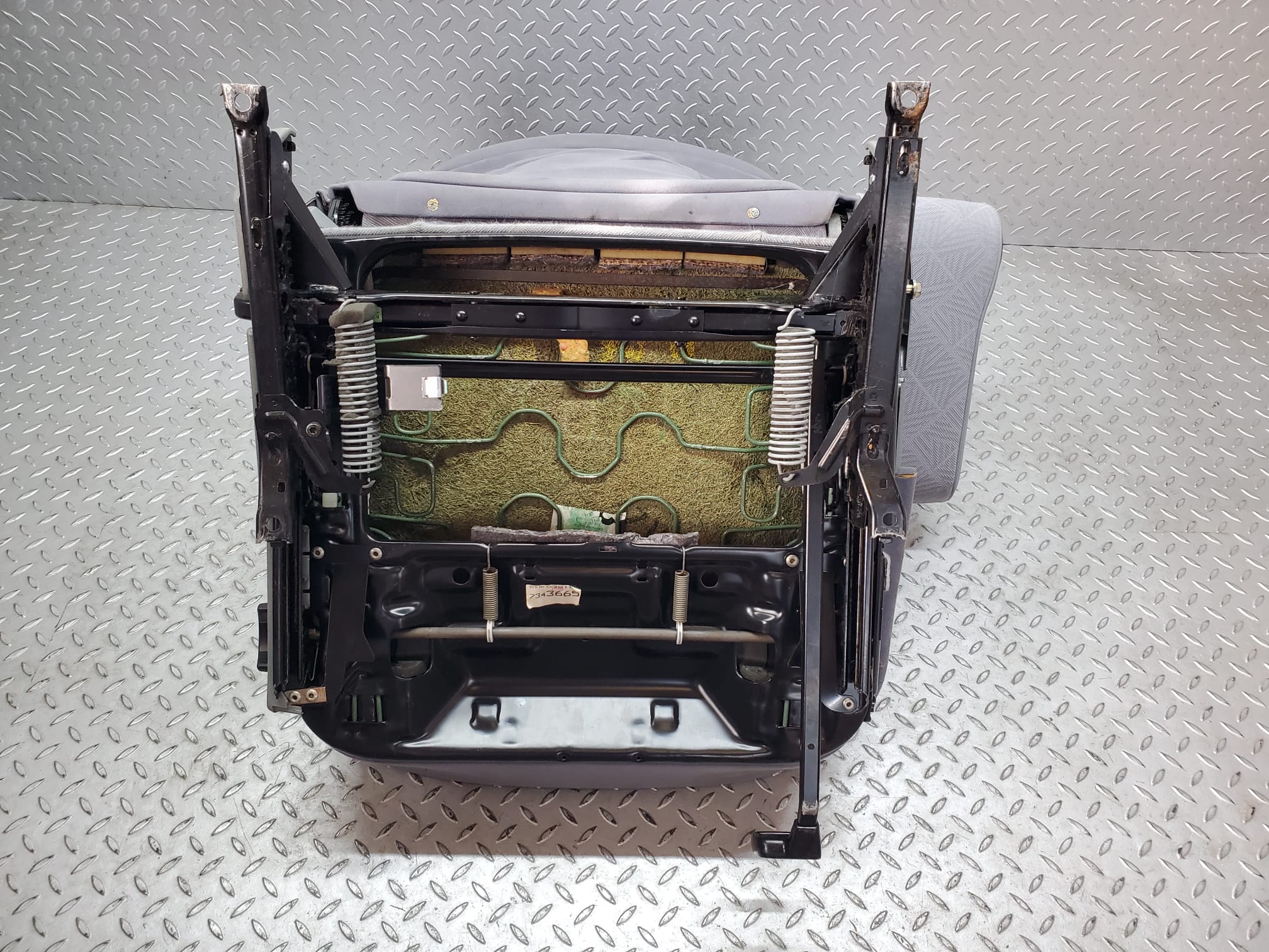 44736 Mercedes-Benz W124 220E Front Left Passenger Side Seat Grey 1249104150