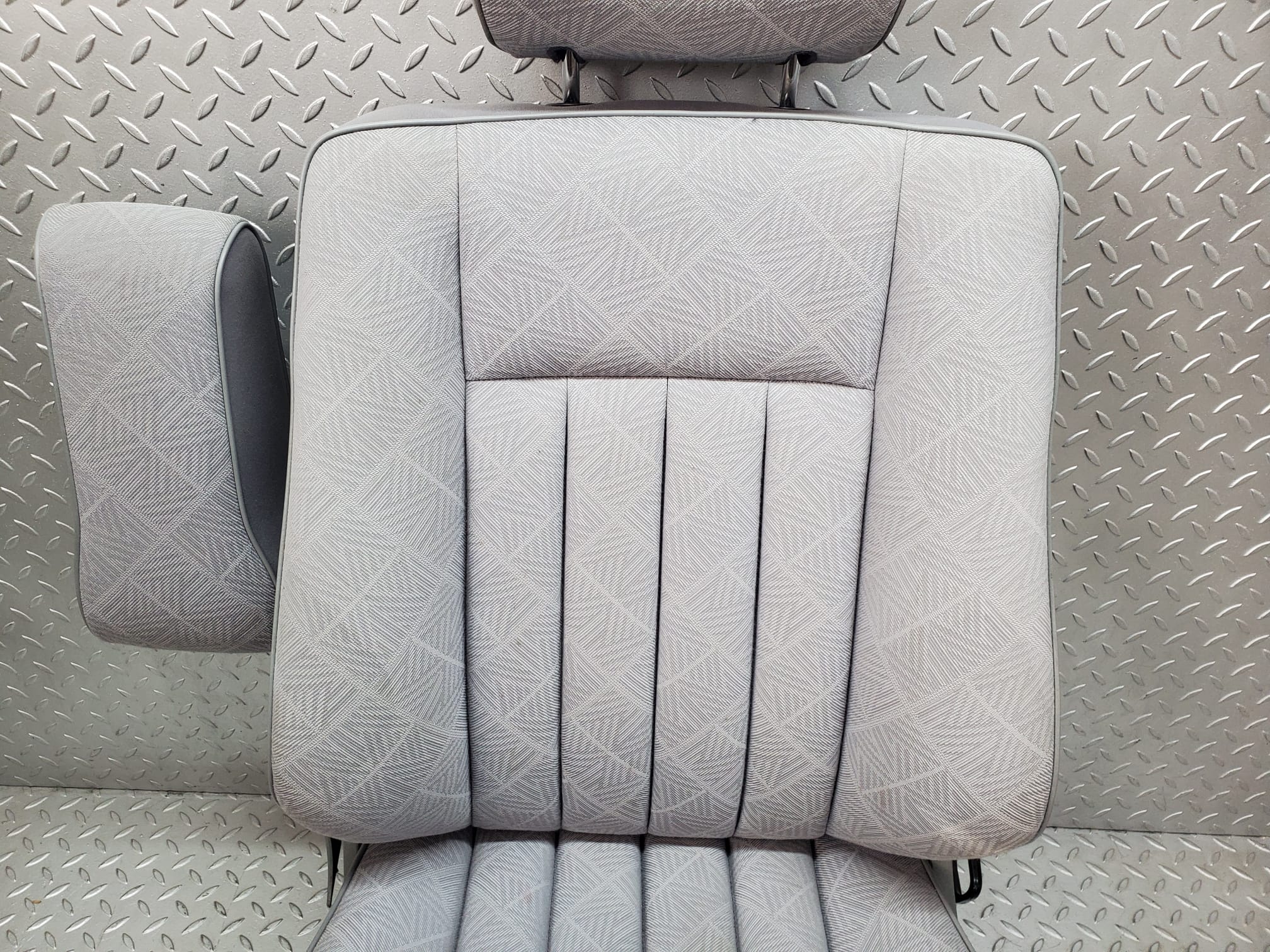 44736 Mercedes-Benz W124 220E Front Left Passenger Side Seat Grey 1249104150