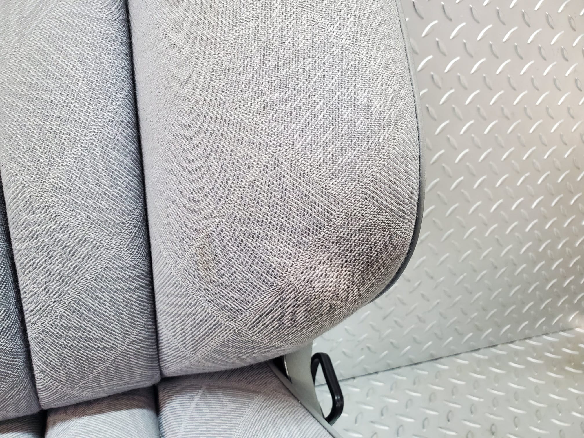 44736 Mercedes-Benz W124 220E Front Left Passenger Side Seat Grey 1249104150