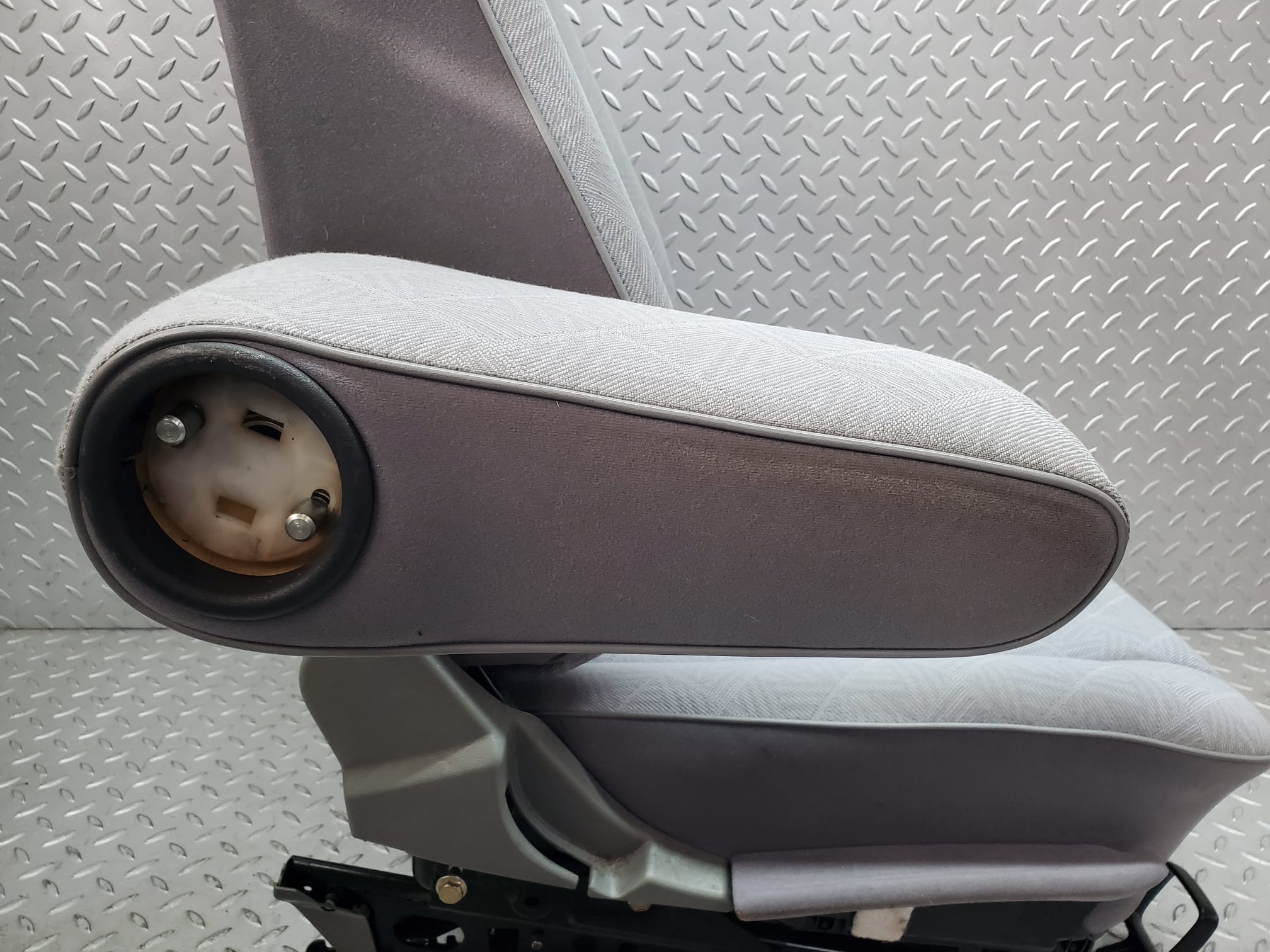 44736 Mercedes-Benz W124 220E Front Left Passenger Side Seat Grey 1249104150