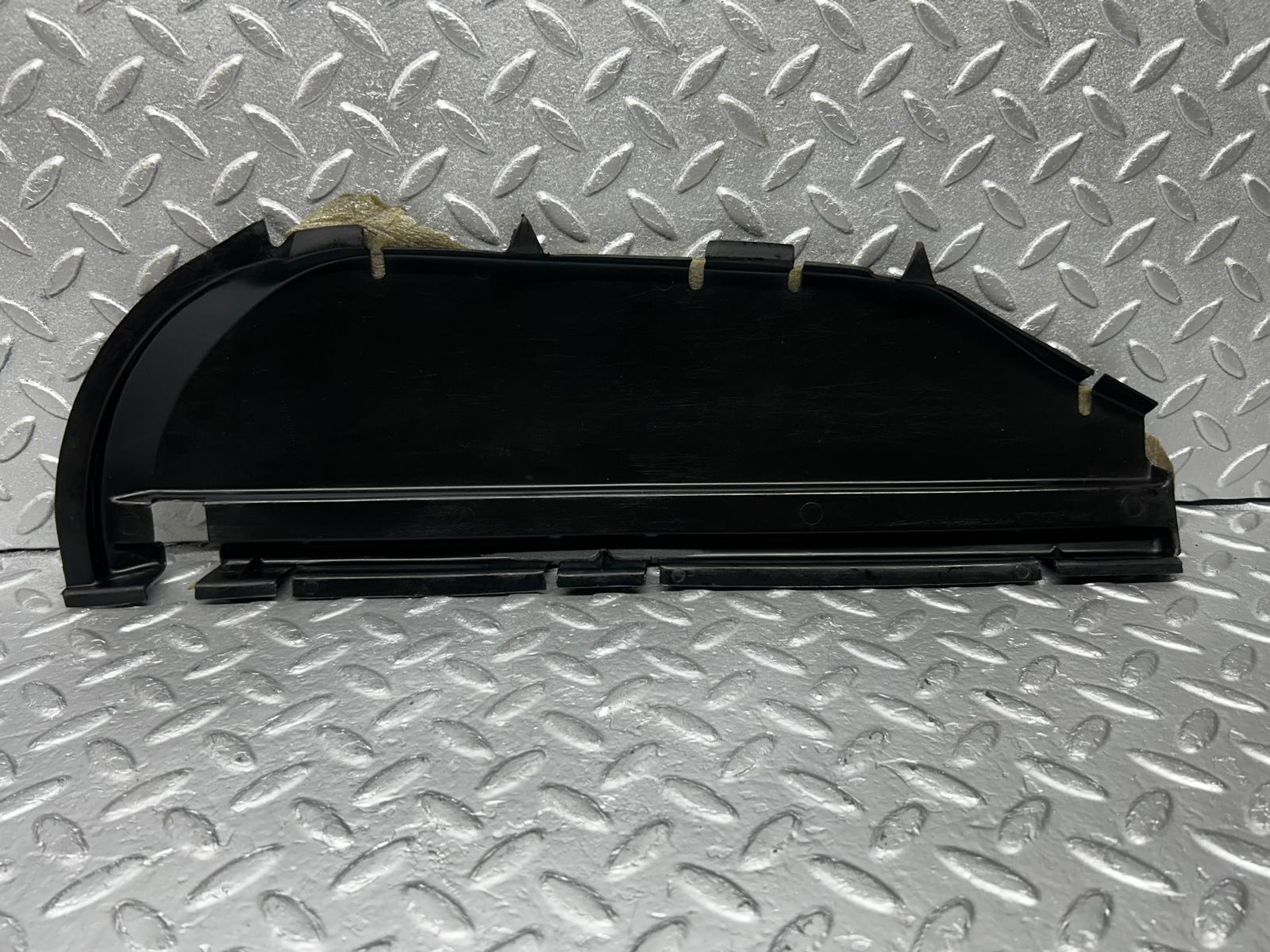25152 Mercedes-Benz W201 190E Sunroof Cable Slide Cover 2017820156