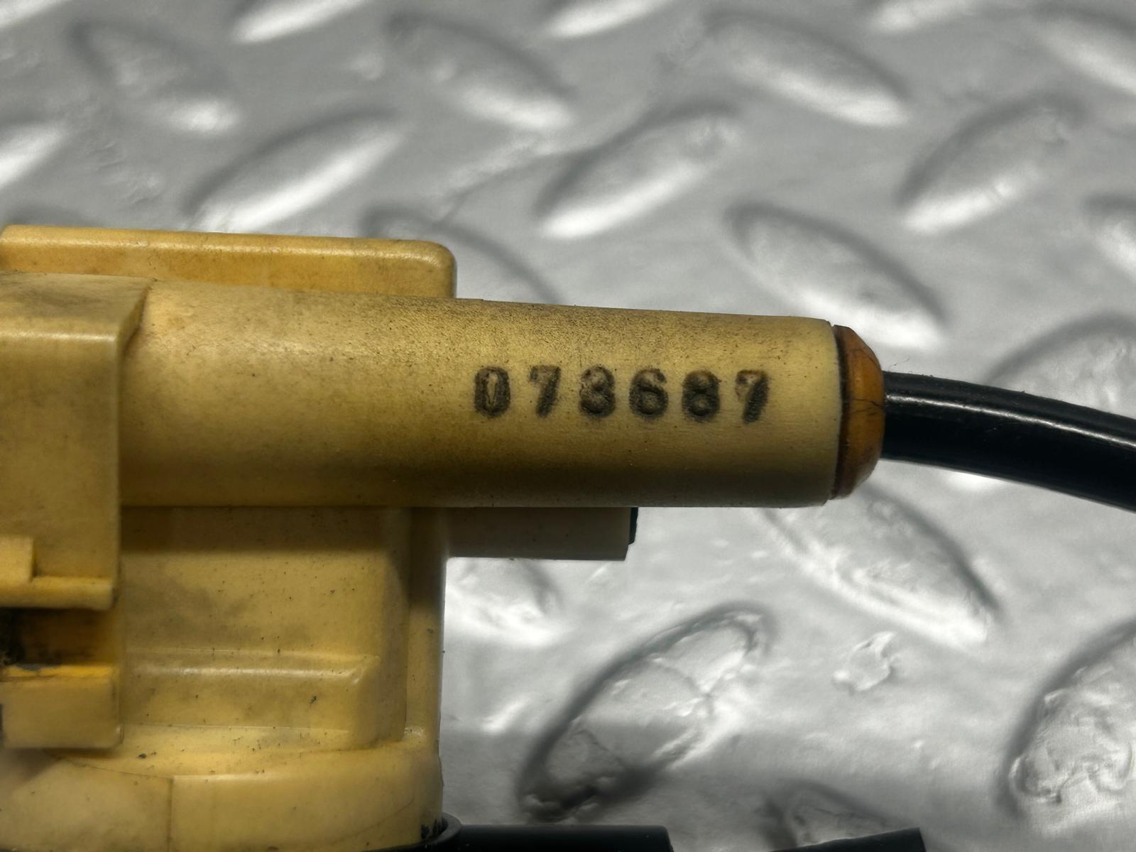 9728 Mercedes-Benz C124 300CE Automatic Gearbox Kickdown Cable