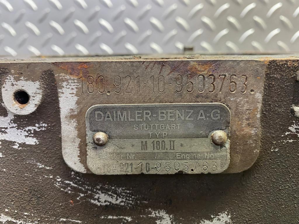 1770 Mercedes-Benz W105 219 PONTON Engine Block M180.921