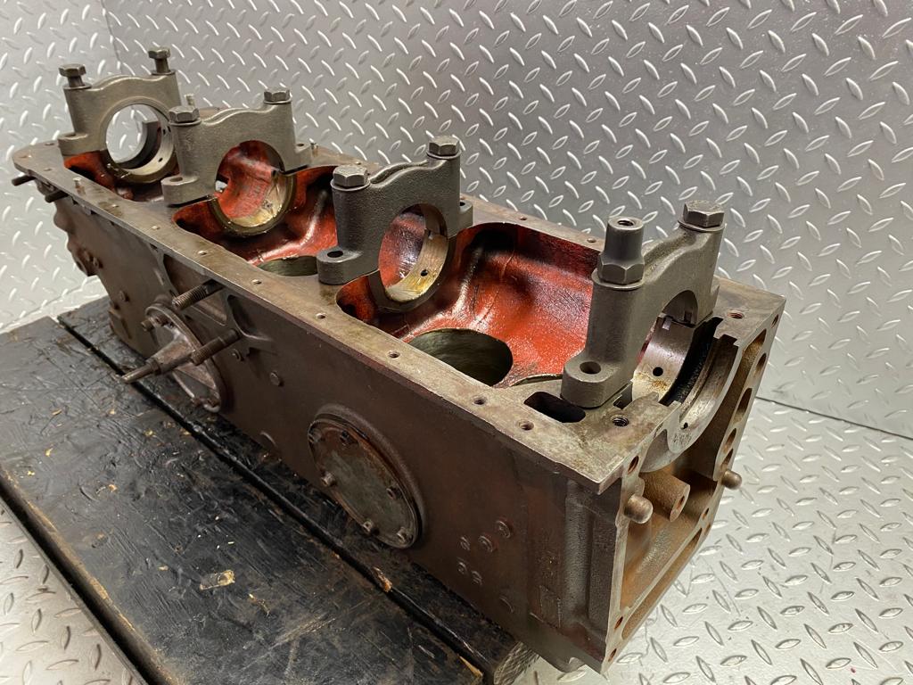 18487 Mercedes-Benz W111 220SE Coupe Engine Block 1270110601 M127.984