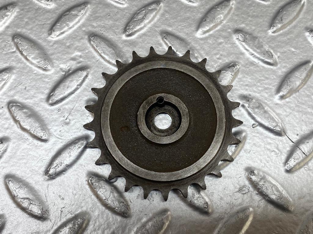 23850 Mercedes-Benz C107 450SLC Coupe Oil Pump 1161800555