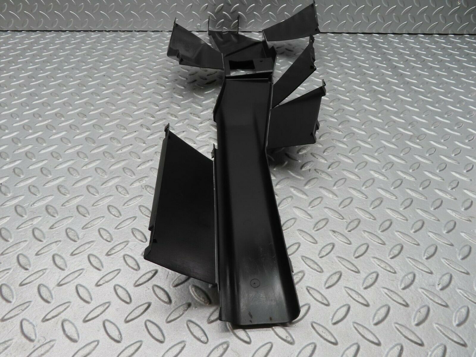 16316 Mercedes-Benz W124 260E Rear Left Cable Channel 1248210389