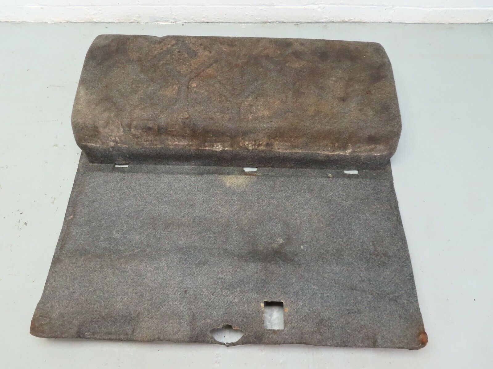 6671 Mercedes-Benz S124 E220 Wagon Floor Carpet