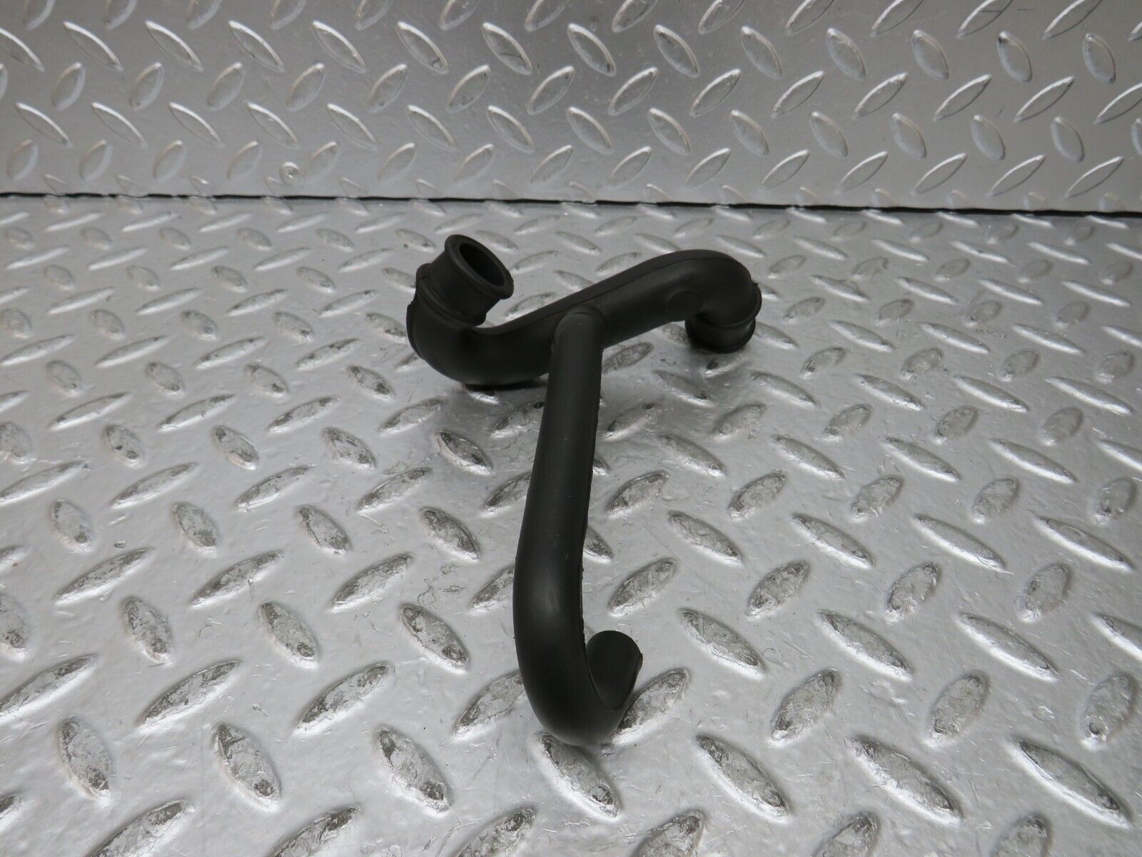 27297 Mercedes-Benz W123 280E Air Intake Pipe 1100944982