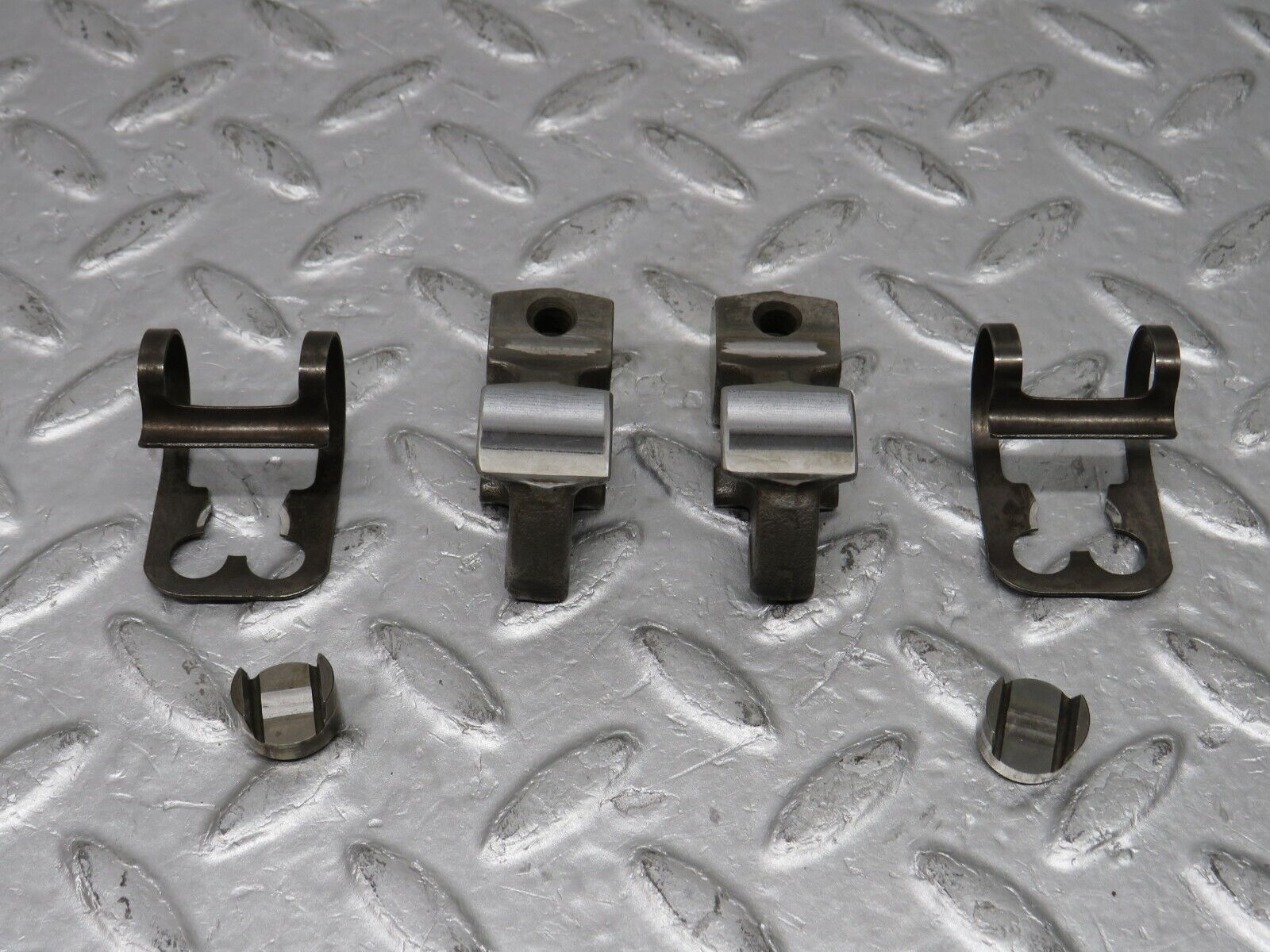 37618 Mercedes-Benz W109 300SEL Valve Rocker Arm With Spring & Tappet