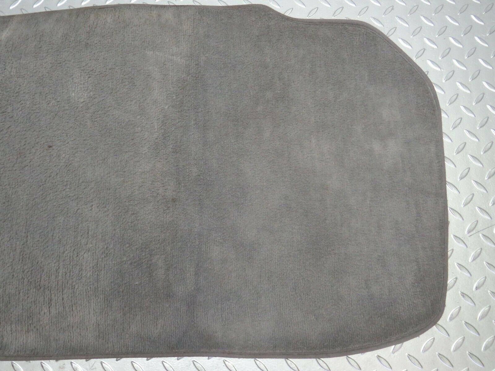 22637 Mercedes-Benz C124 E220 Coupe Front Left Floor Carpet Grey
