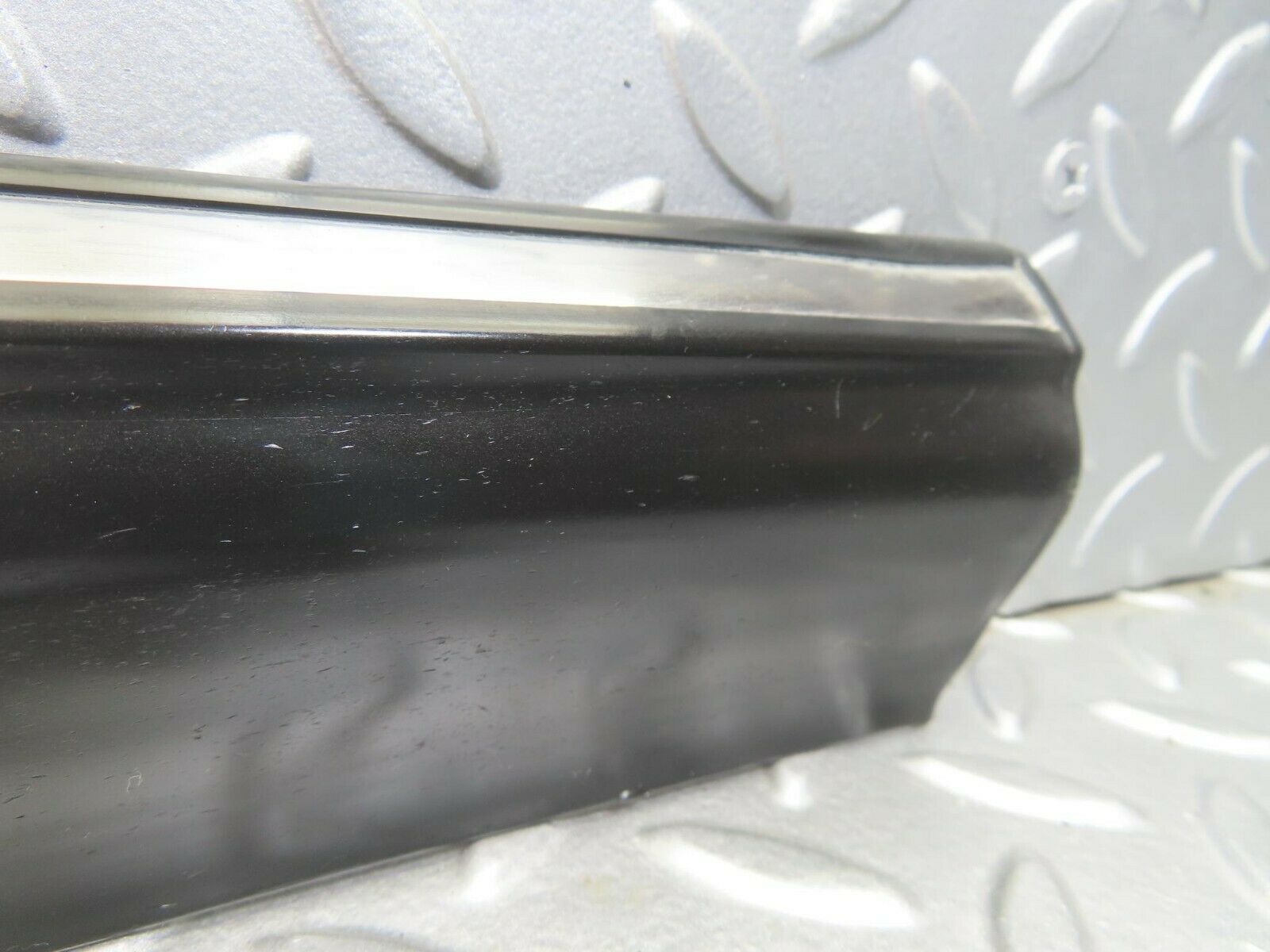 10124 Mercedes-Benz C123 230CE Coupe Left Door Lower Trim