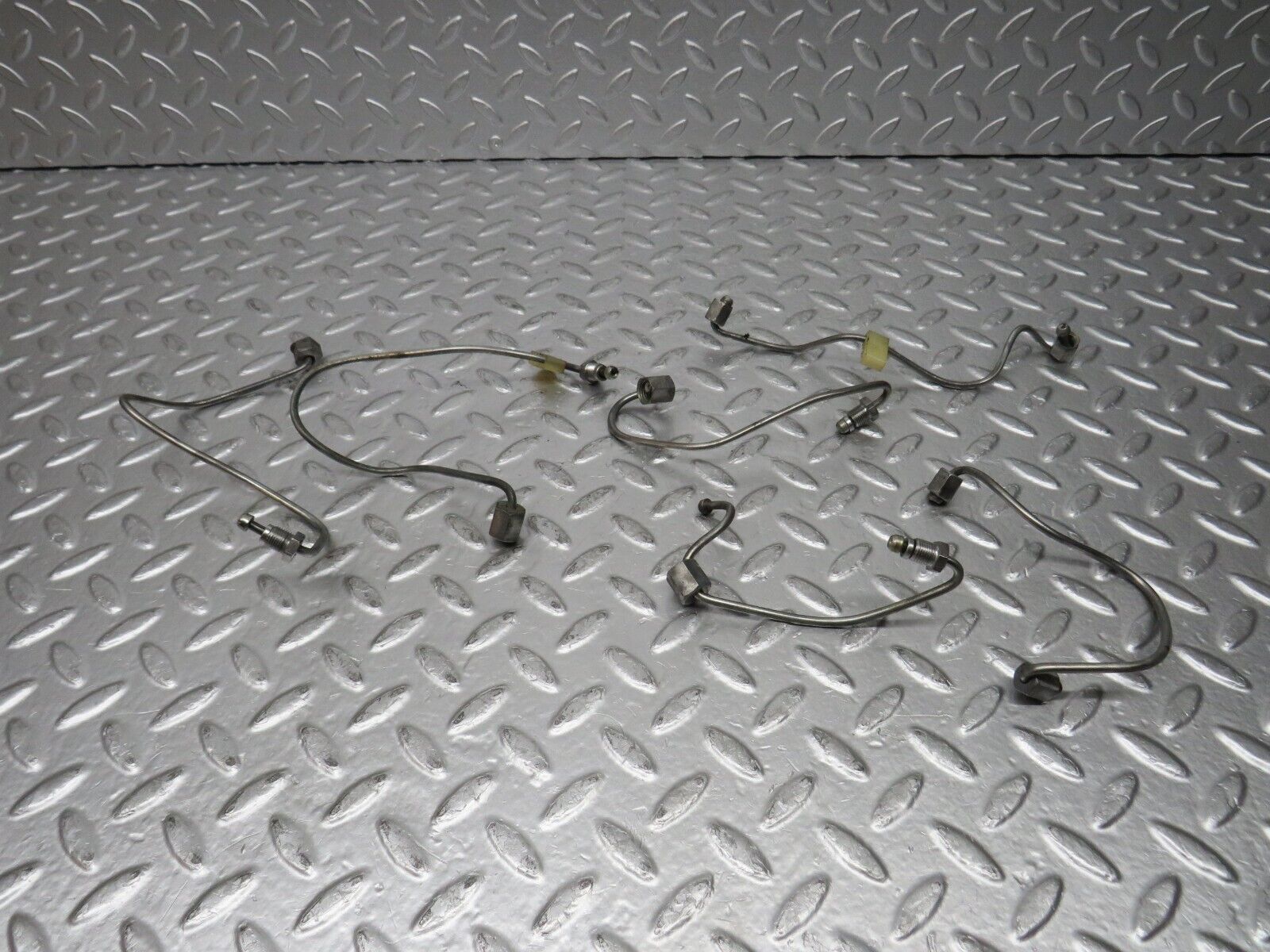 30523 Mercedes-Benz W124 230E Coupe Fuel Line Hose Set