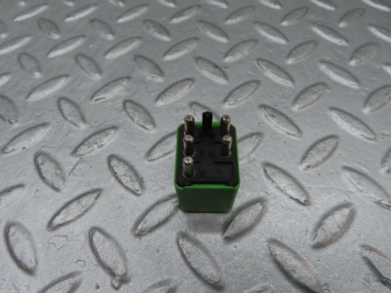 11945 Mercedes-Benz R129 300SL Coupe Headlight Wiper Relay 1268202026