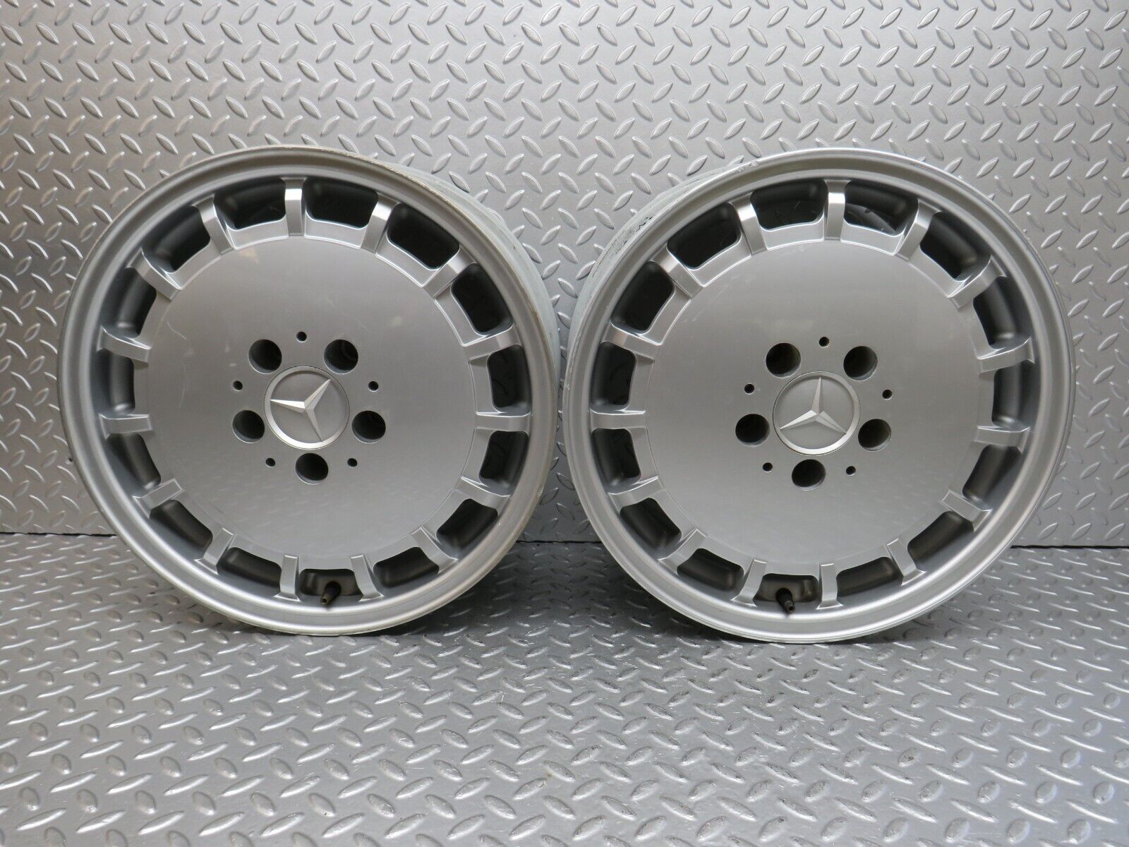 33528 Mercedes-Benz Alloy Wheel Set 8Jx16H2 ET34 1294000102