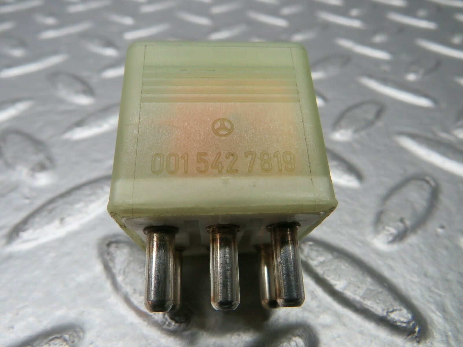 22598 Mercedes-Benz C124 E220 Coupe Door Window Control Relay 0015427819