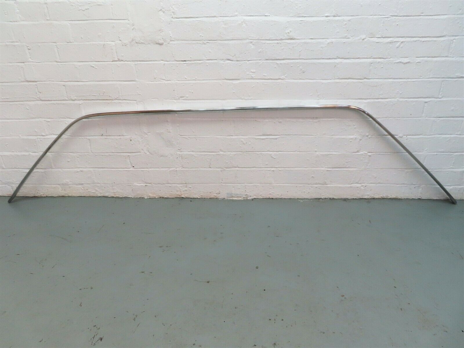 6355 Mercedes-Benz W126 380SE Roof Chrome Trim Right Side