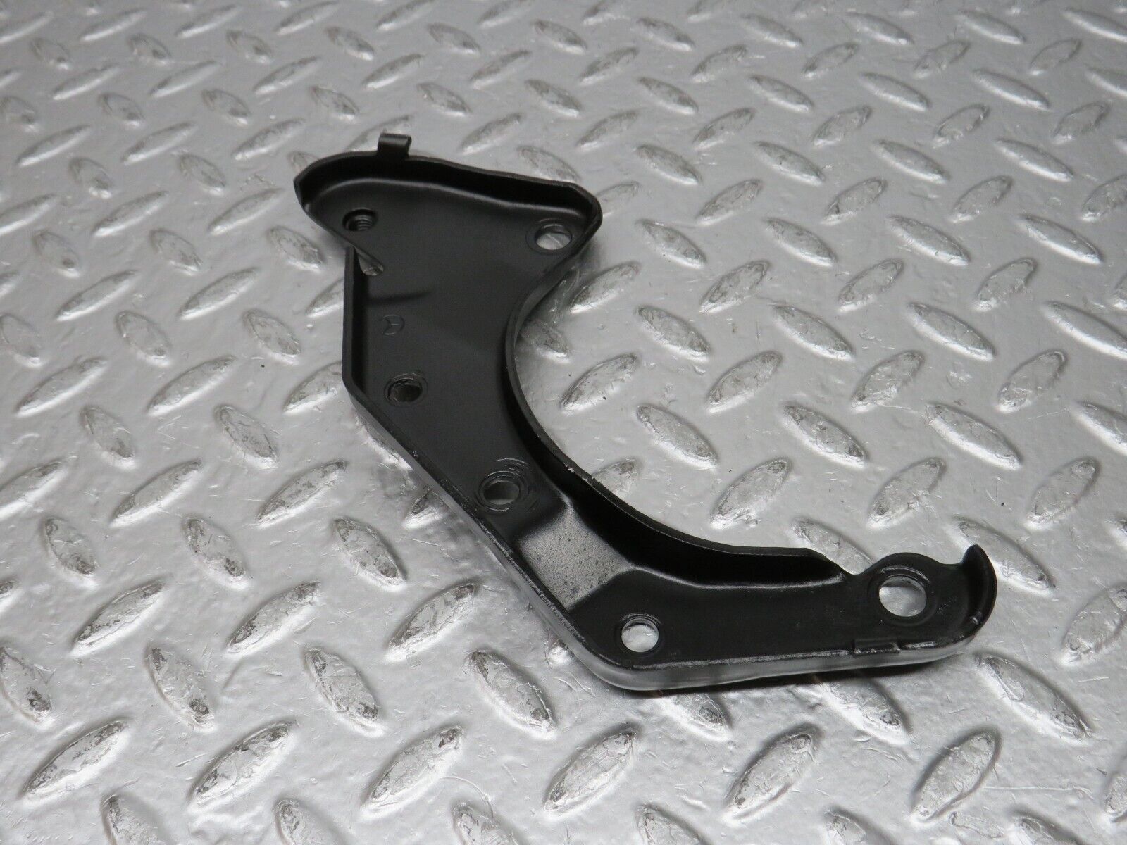 31787 Mercedes-Benz W201 190LE 1.8L Alternator Generator Holder Bracket