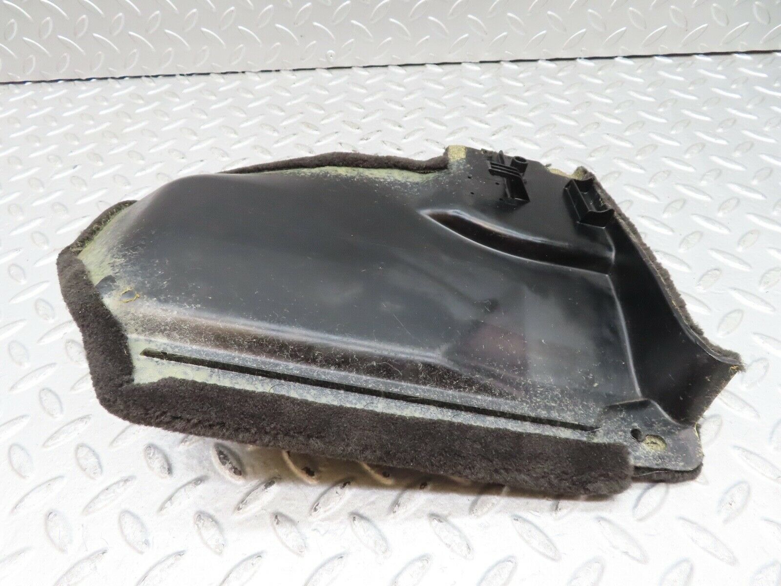 17171 Mercedes-Benz R129 300SL Coupe Front Left Kick Panel Black Carpet