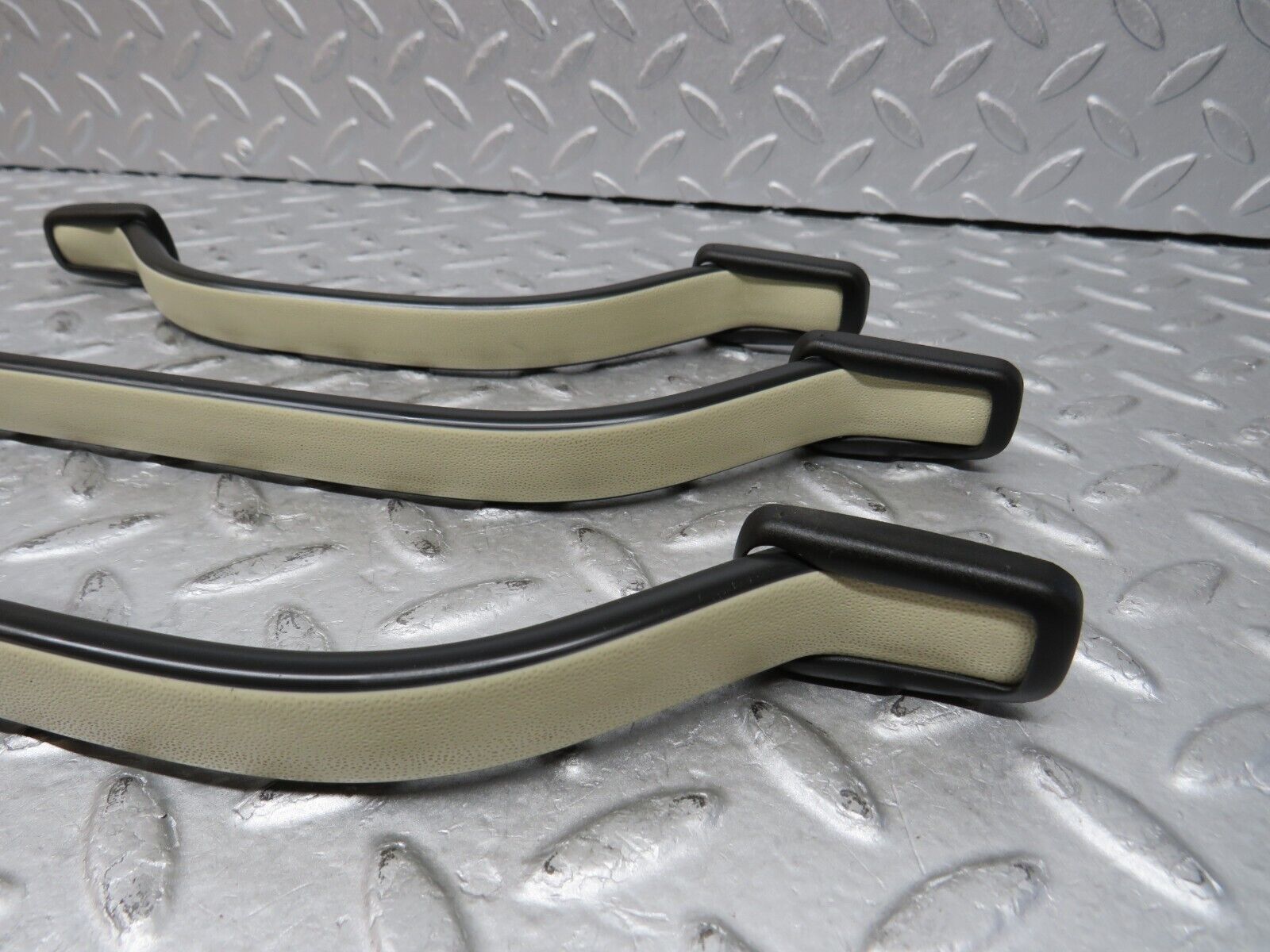 36507 Mercedes-Benz W201 190E 2.0L Interior Roof Grab Handle Set Beige