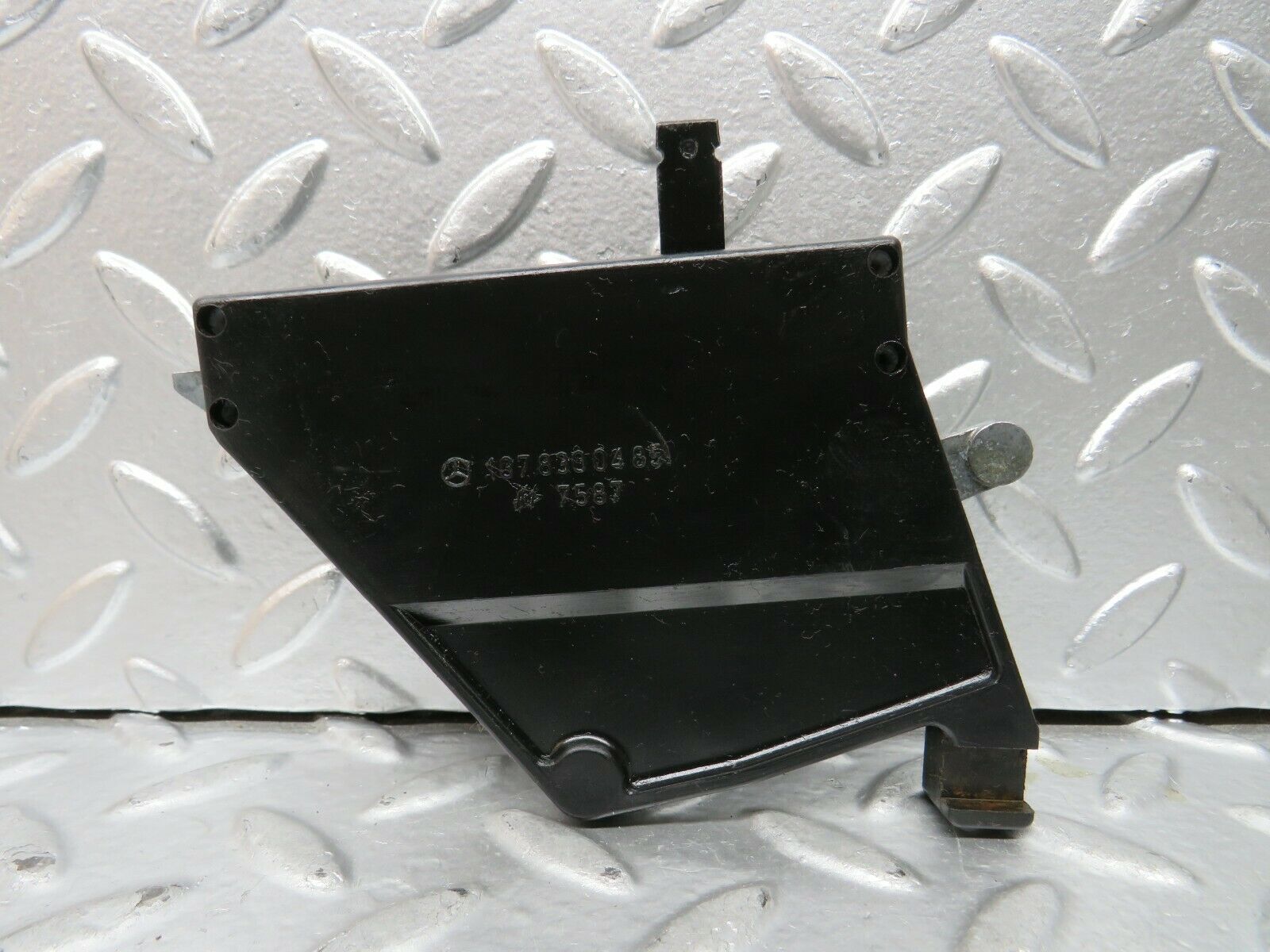 23795 Mercedes-Benz C107 450SLC Coupe Air Vent Control Lever Right 1078300485